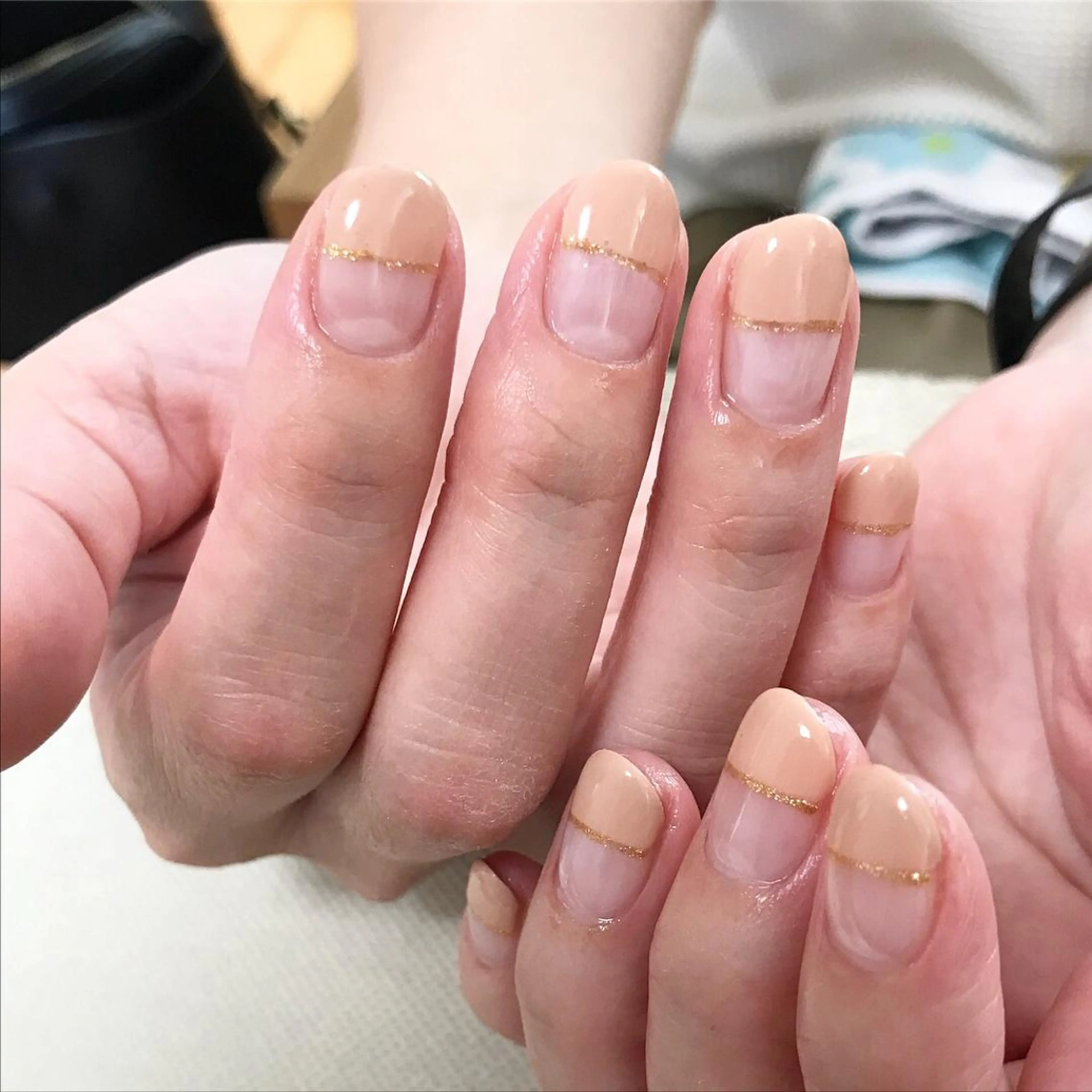 ネイル フレンチネイル ゴールド ラメ(グリッター) シルバー スマイル アンド所属・小嶌 恵のネイルデザイン