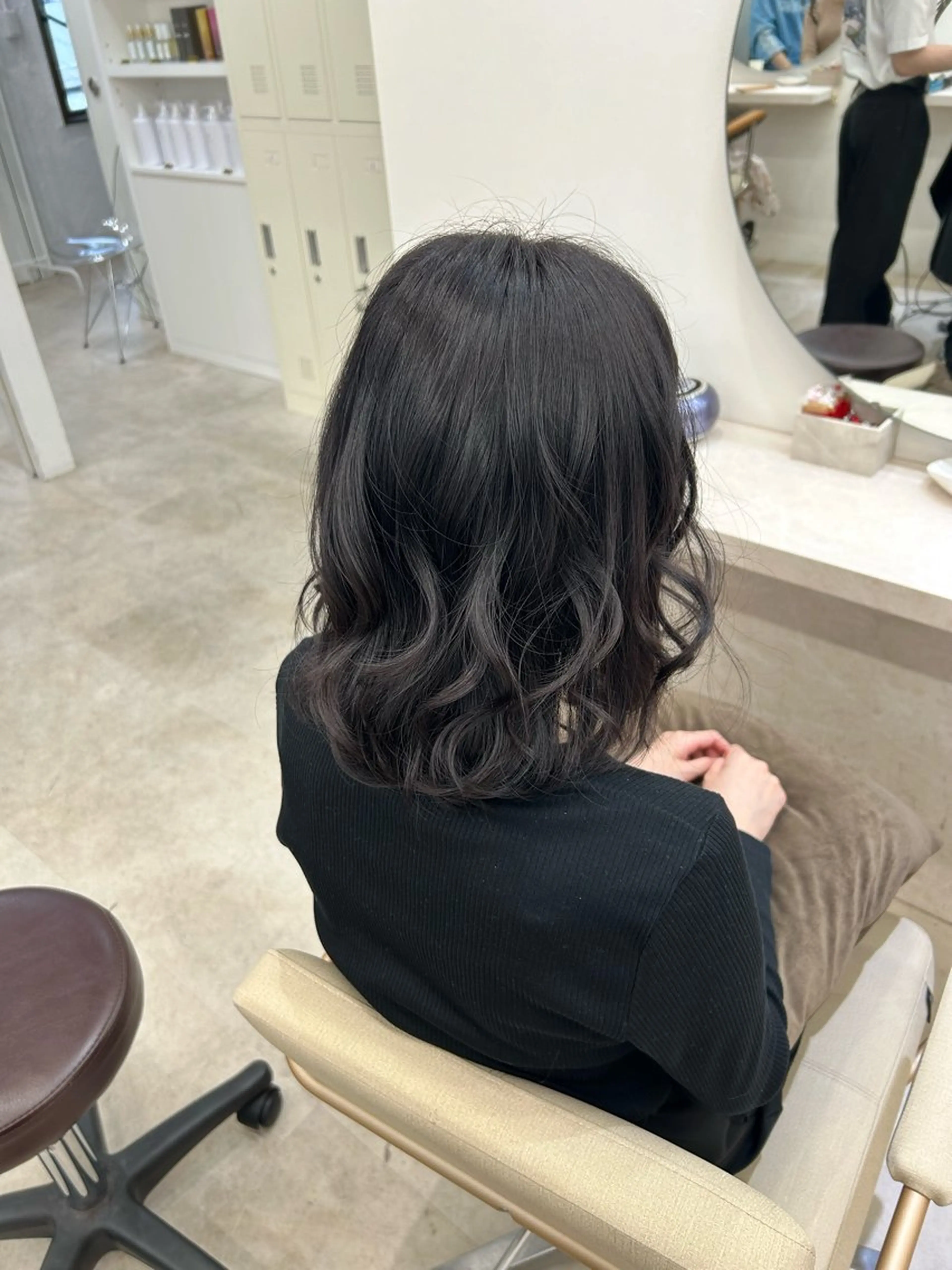 ミディアム カラー 透明感カラー グレージュ ラベンダーカラー ラベンダーグレージュ ラベンダーグレー ヘアカラー トリートメント Core　山下 このはのヘアスタイル