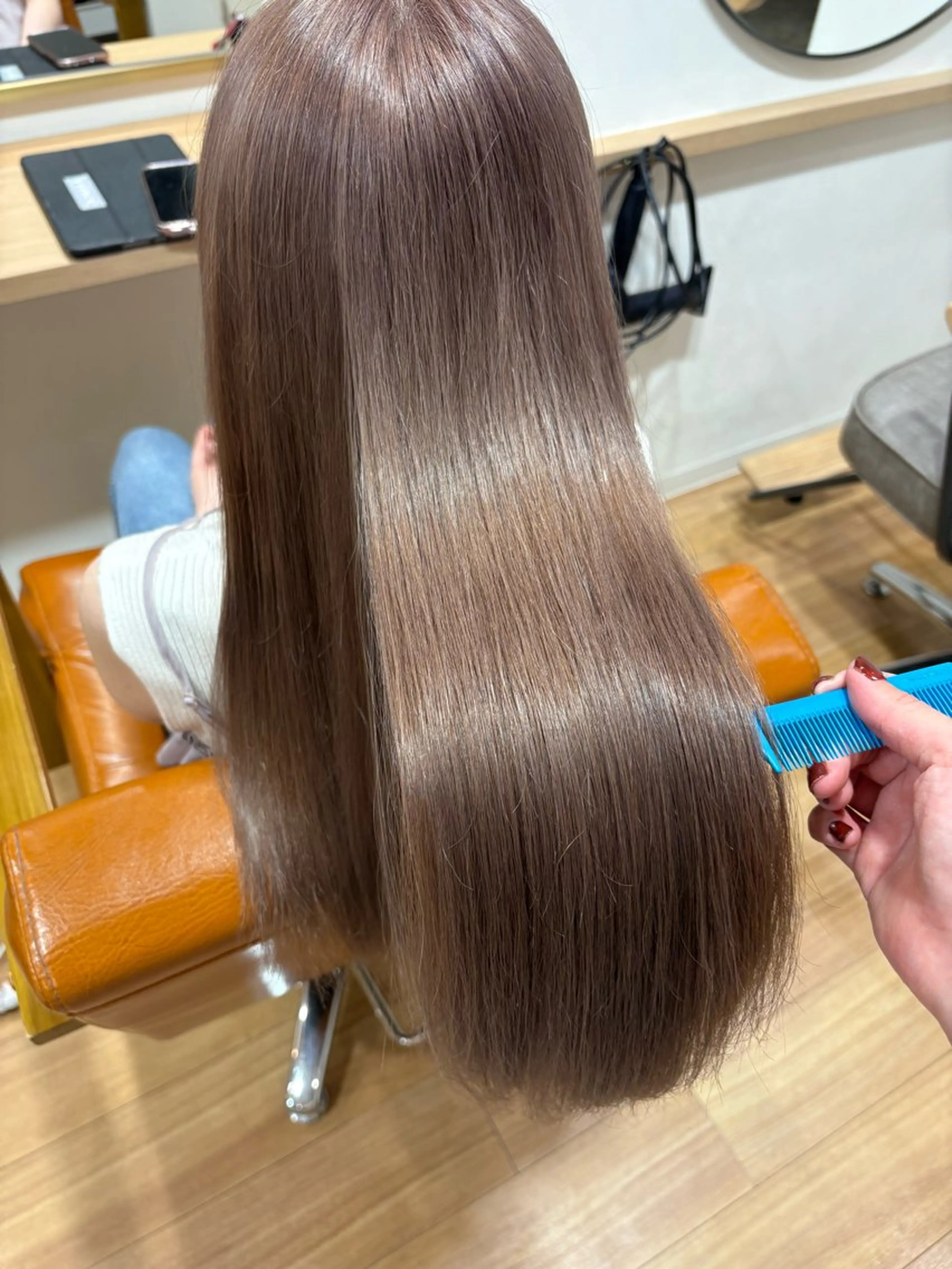 ロング カラー ヘアカラー トリートメント akane/ 縮毛矯正/暖色のヘアスタイル