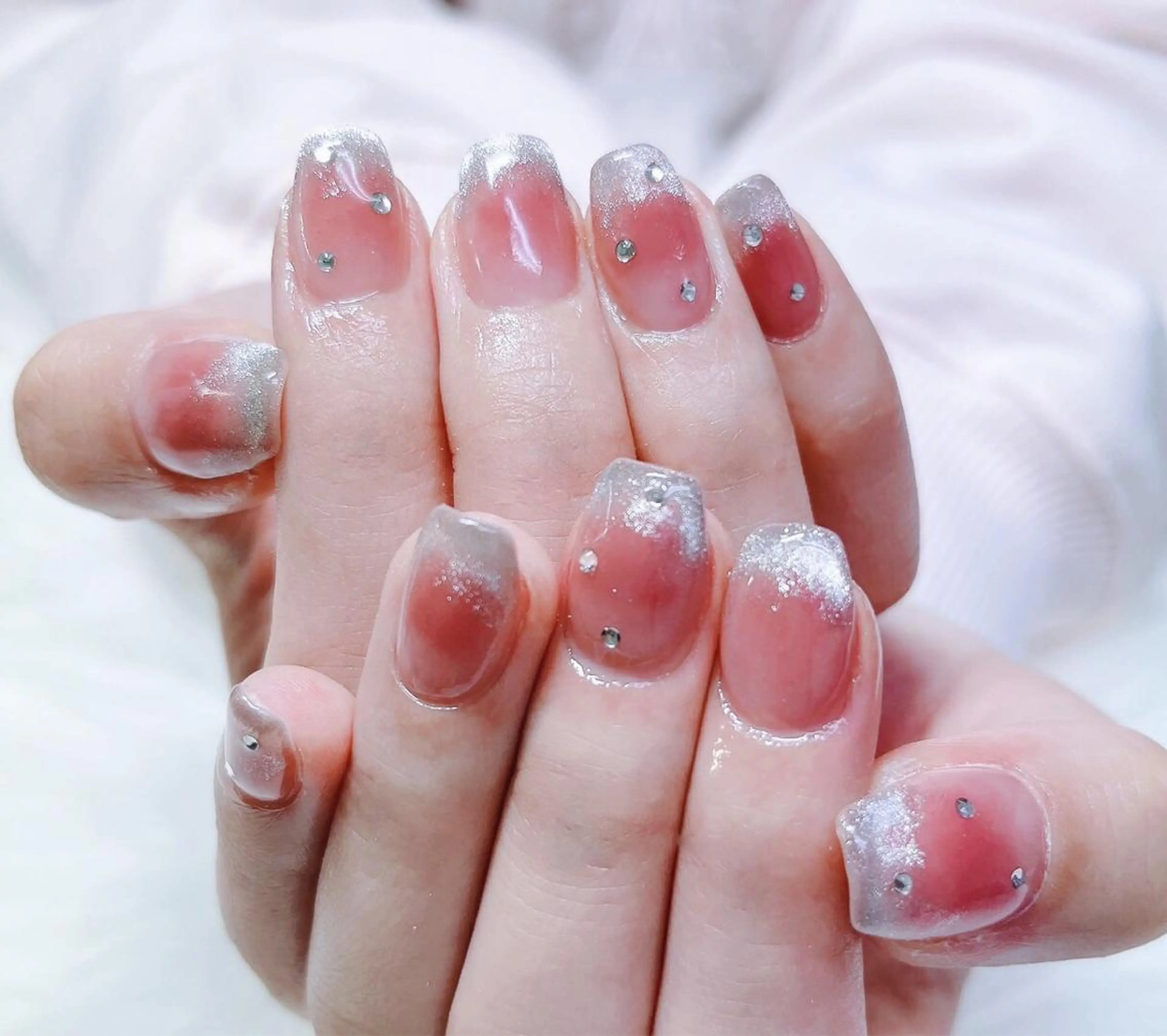 ネイル ハンドネイル MoonNail ユリ🌸のネイルデザイン