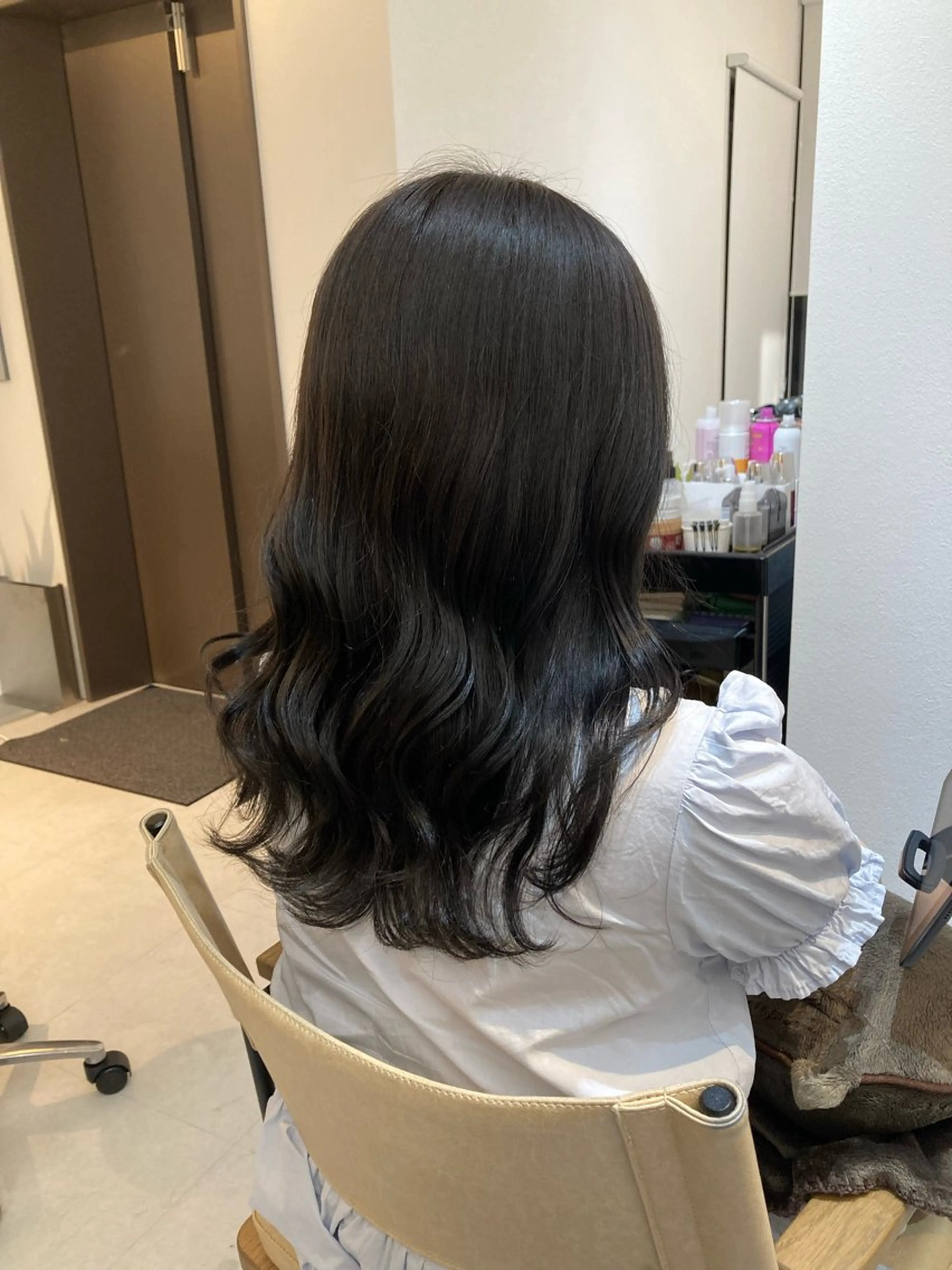 セミロング ✨色持ちの良い艶 カラー✨蟹江真世のヘアスタイル