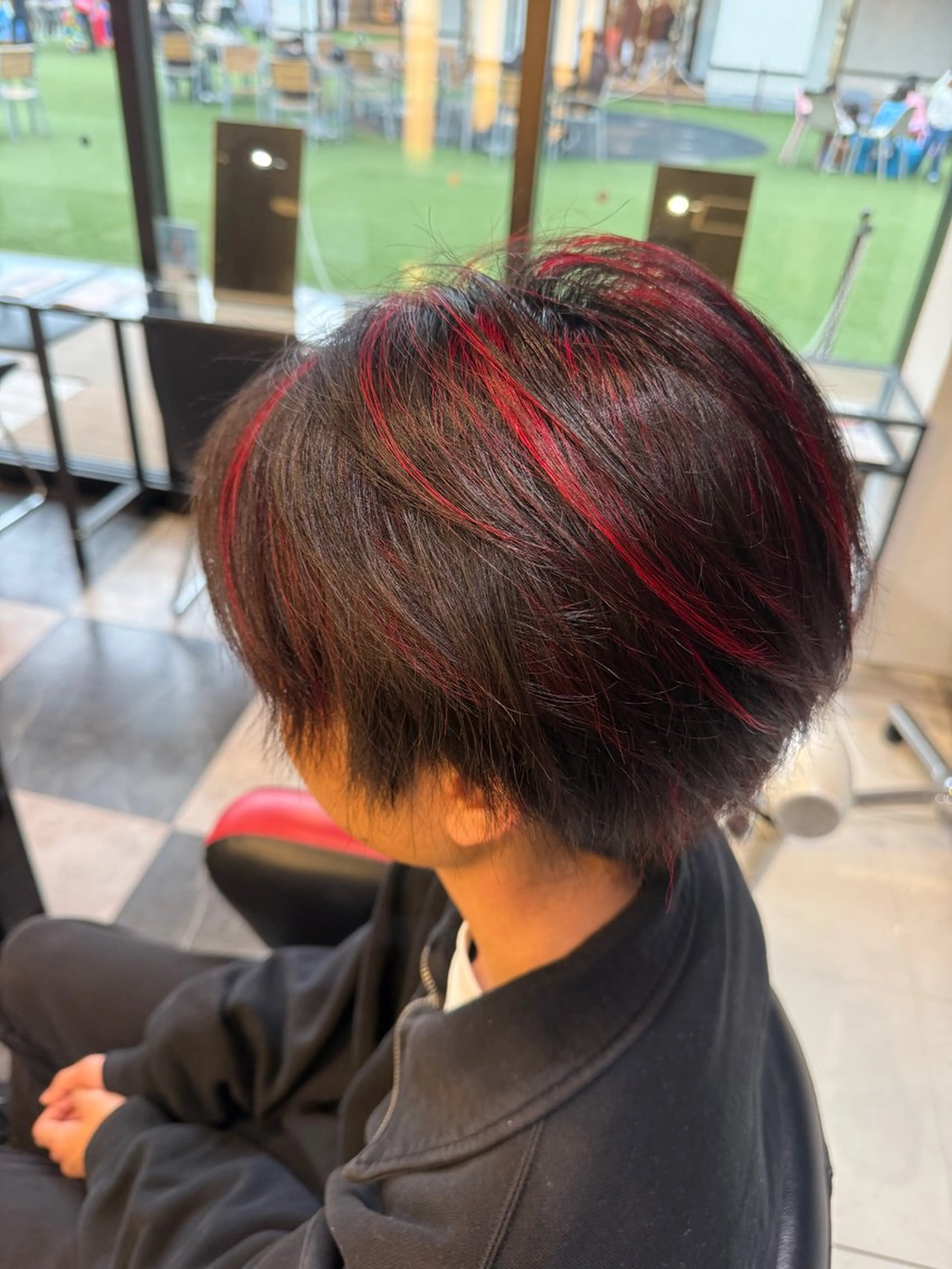 カラー メンズ メンズハイライト ハイライトカラー レッドカラー デザインカラー/ 推しの配色　肥後のヘアスタイル