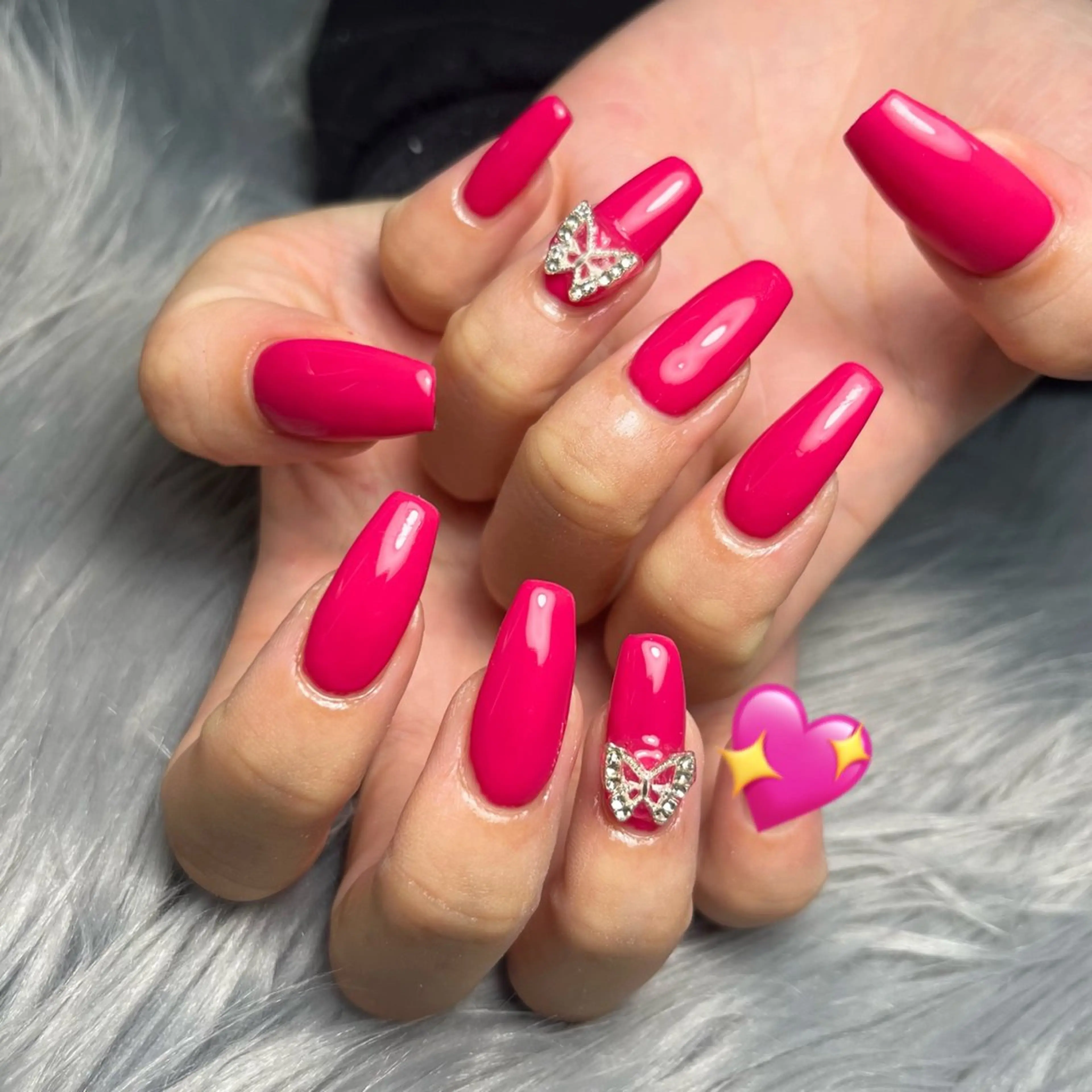 ネイル Laki nailのネイルデザイン