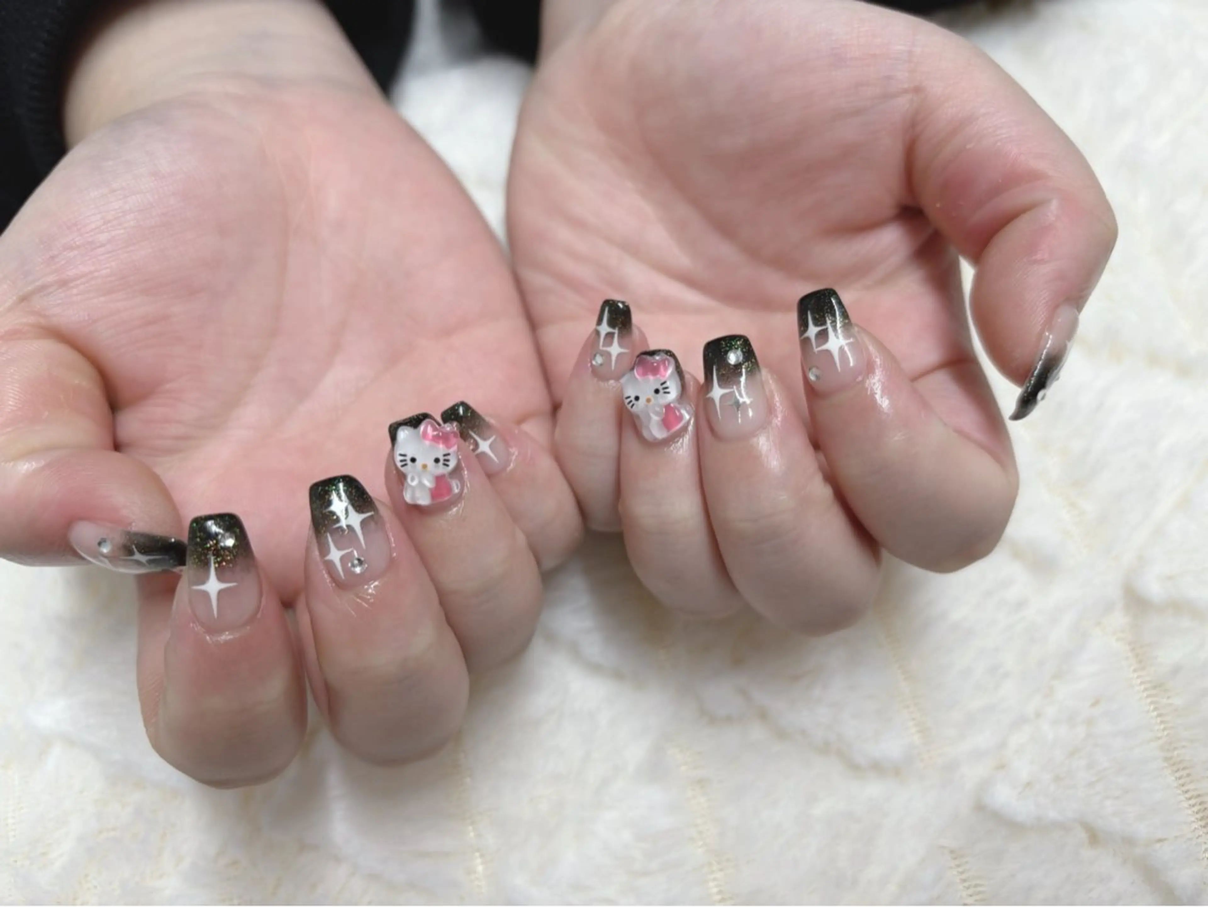 【オフ無料/パラジェル】 Y2Kデザインネイル¥7,500の写真