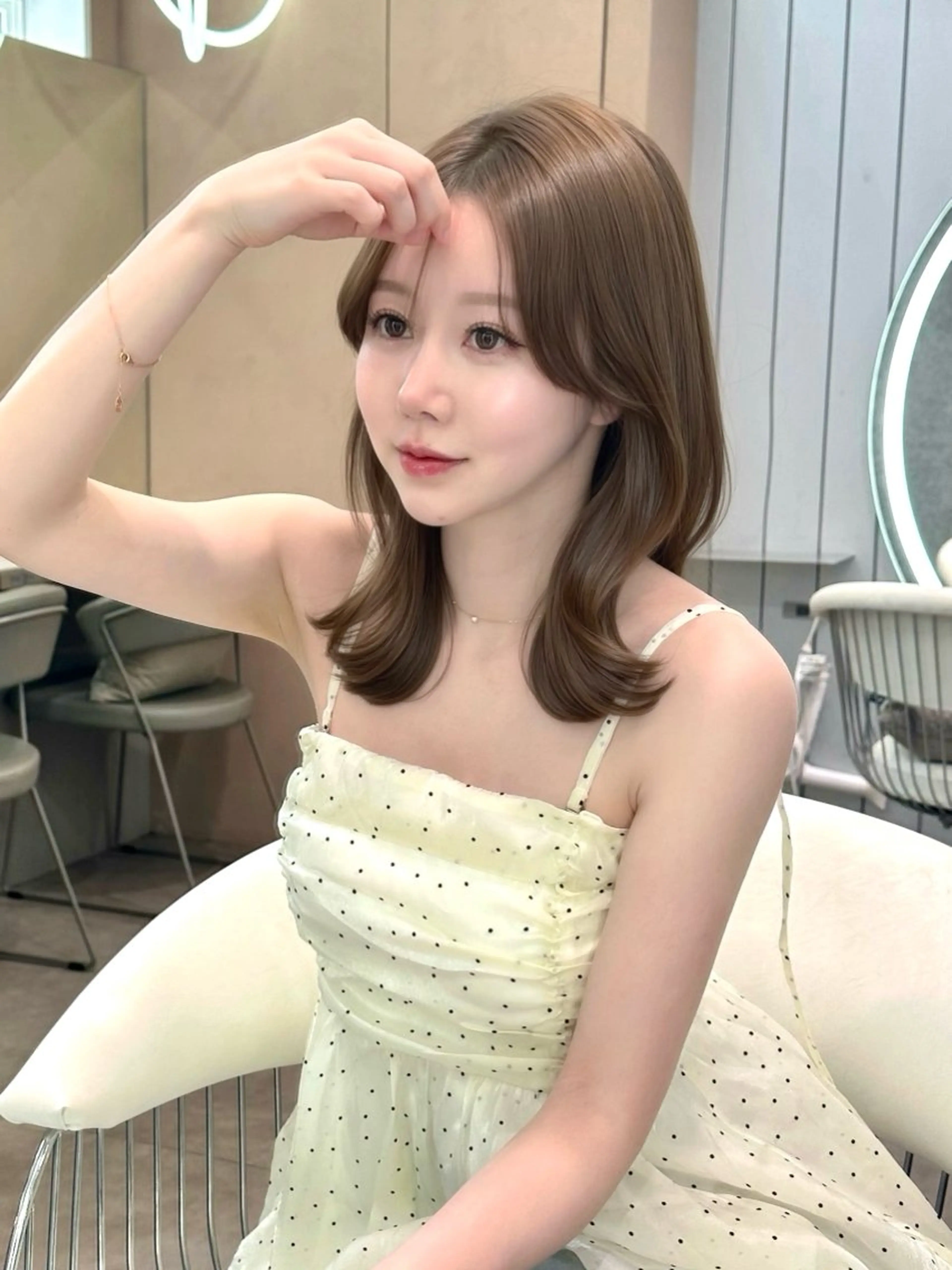 ミディアム カラー ヘアアレンジ カット ヘアカラー ブリーチなしW🎀 髪質改善／はのんのヘアスタイル