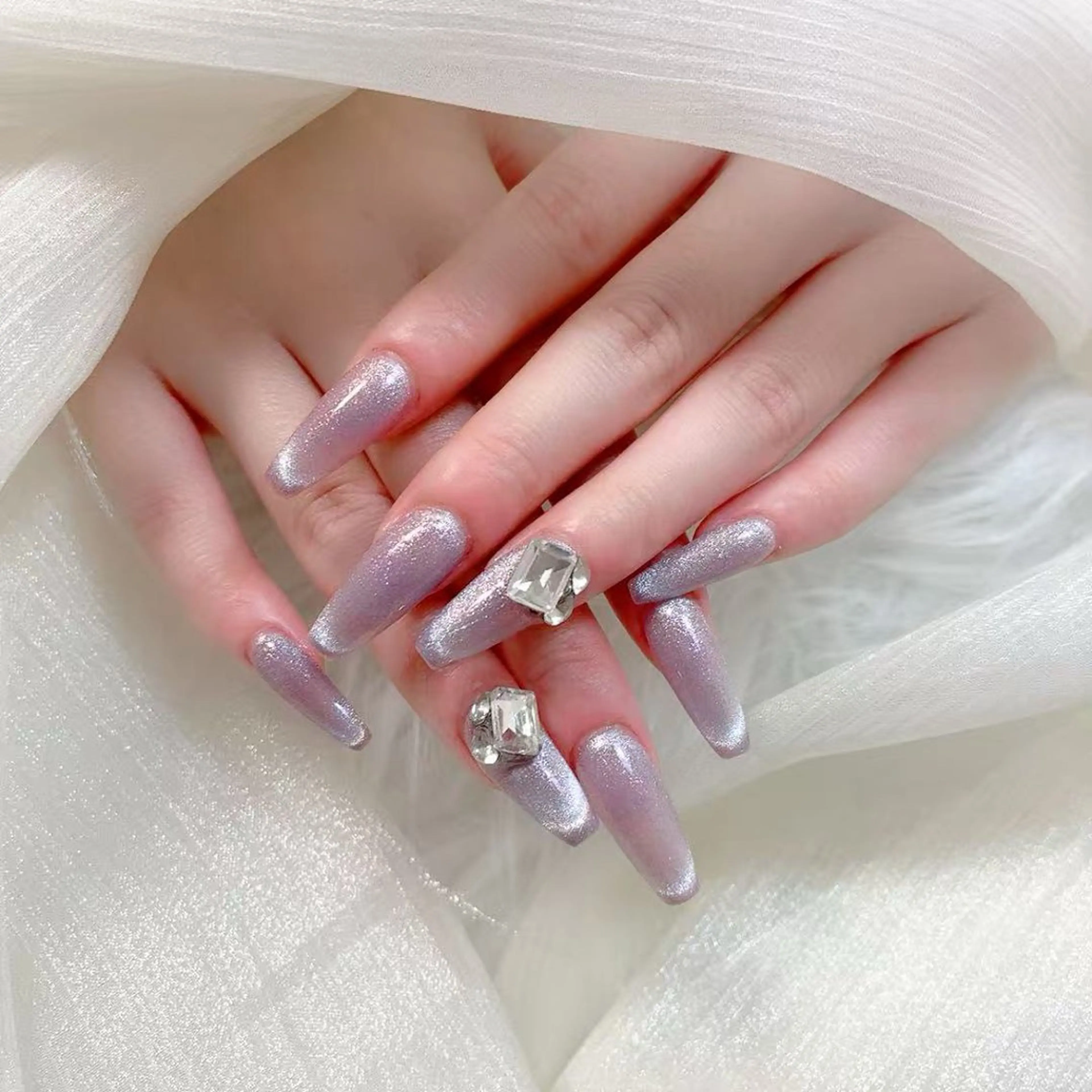 ネイル アニマル柄 チークネイル 成人式 フラッシュネイル フットネイル ハンドネイル B·U Nail大宮 長さだし専門店のネイルデザイン