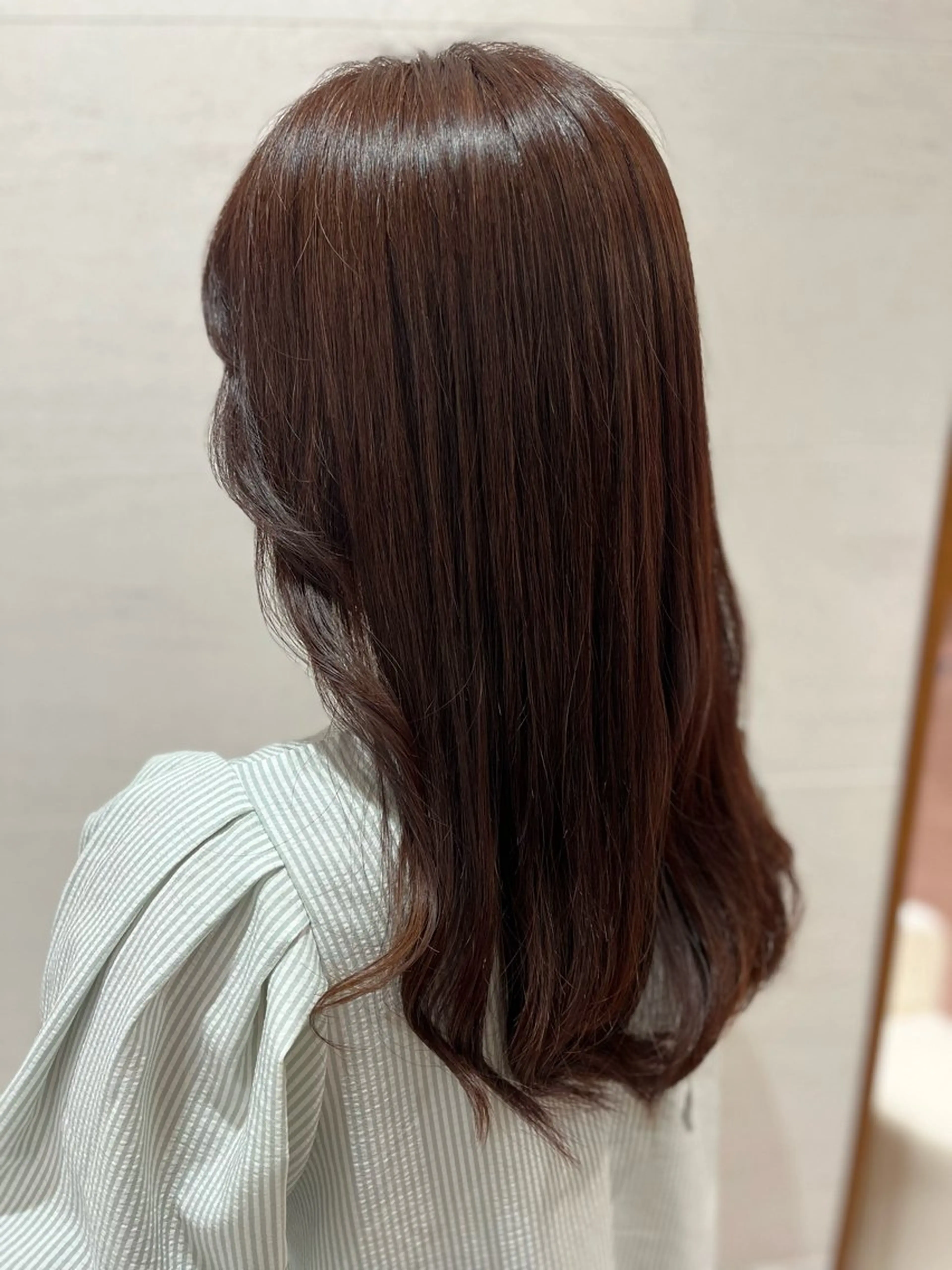 ロング 顔まわりレイヤー レイヤーカット 伊藤 アユミのヘアスタイル