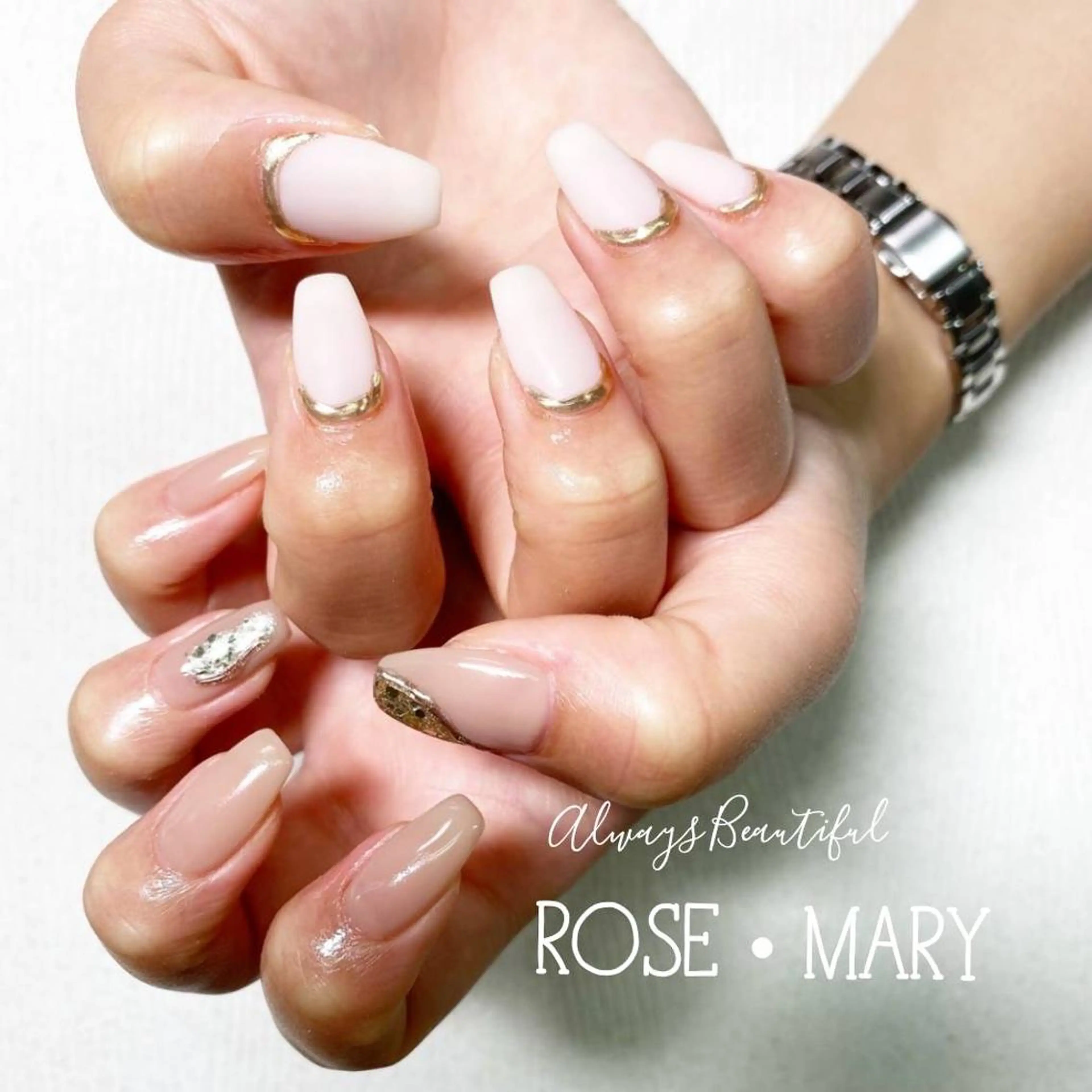 ミディアム ネイル ハンドネイル ROSE・ MARY 鈴木のネイルデザイン