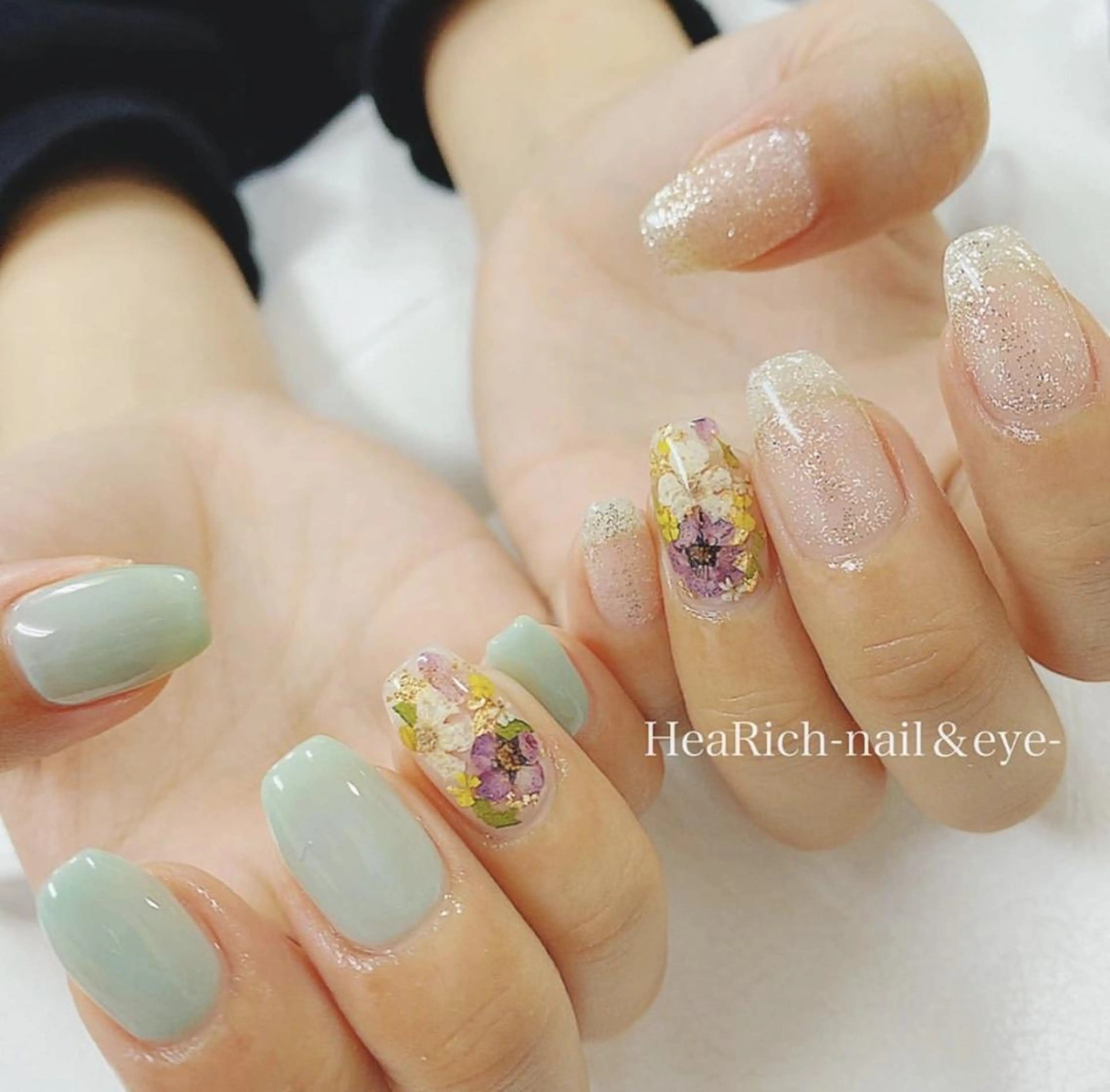 ショート カラー パーマ ネイル マツエク・マツパ ハーリッチnail HeaRichのネイルデザイン