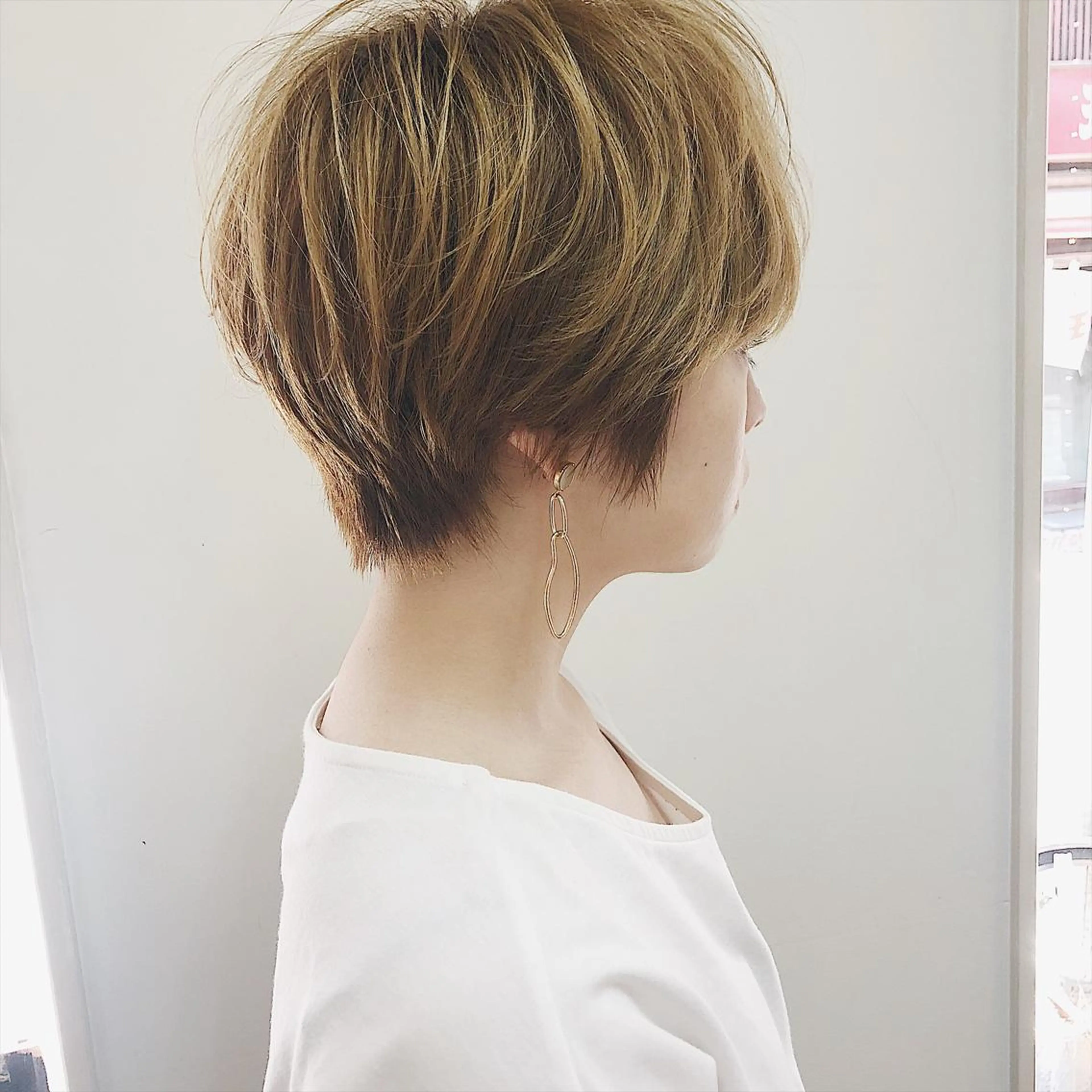 ショート カラー ショートボブ髪質改善 縮毛矯正のプロ山道潤のヘアスタイル