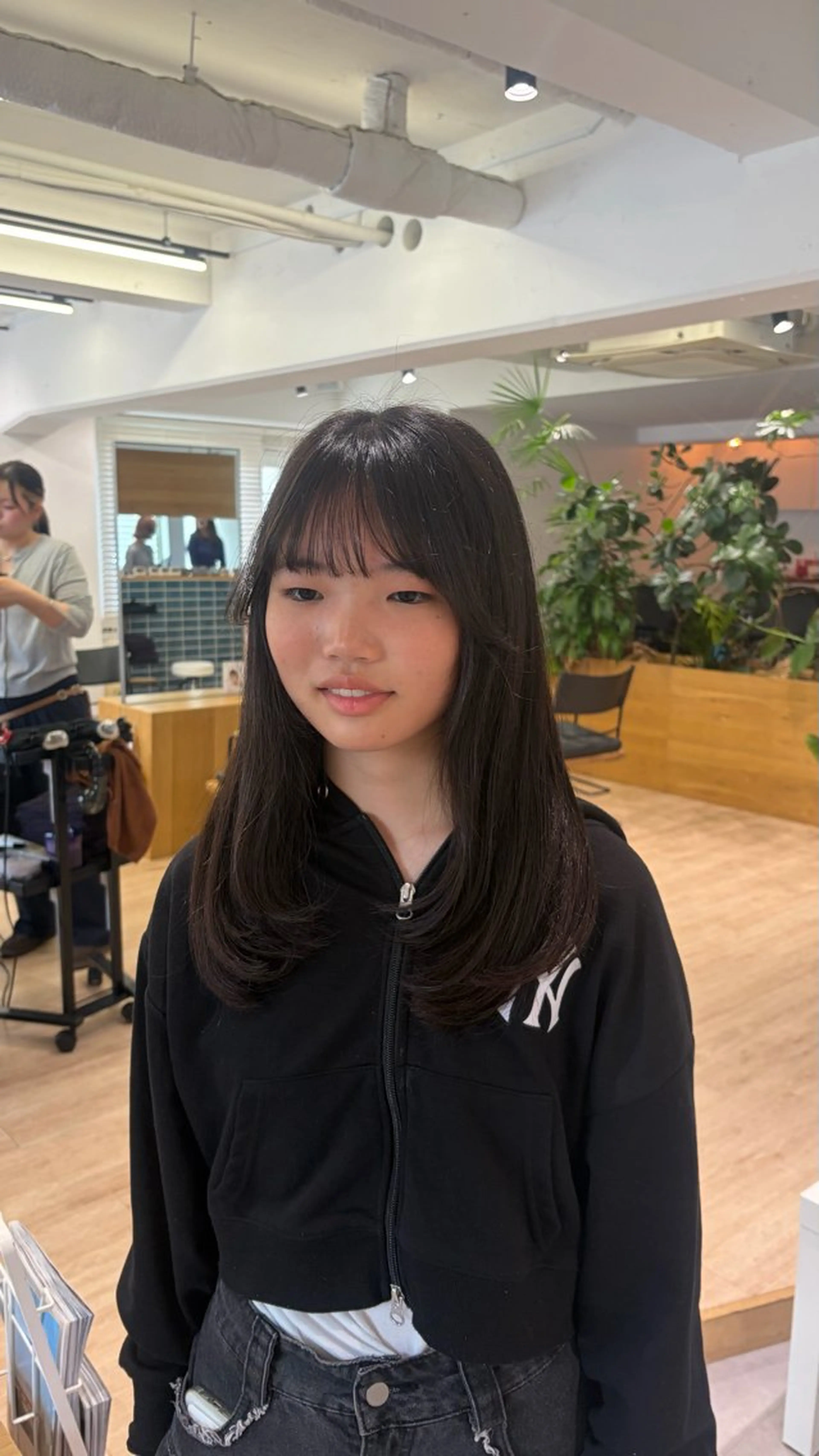 セミロング カット 暖色カラー/レイヤー スタイル みはる🌙のヘアスタイル