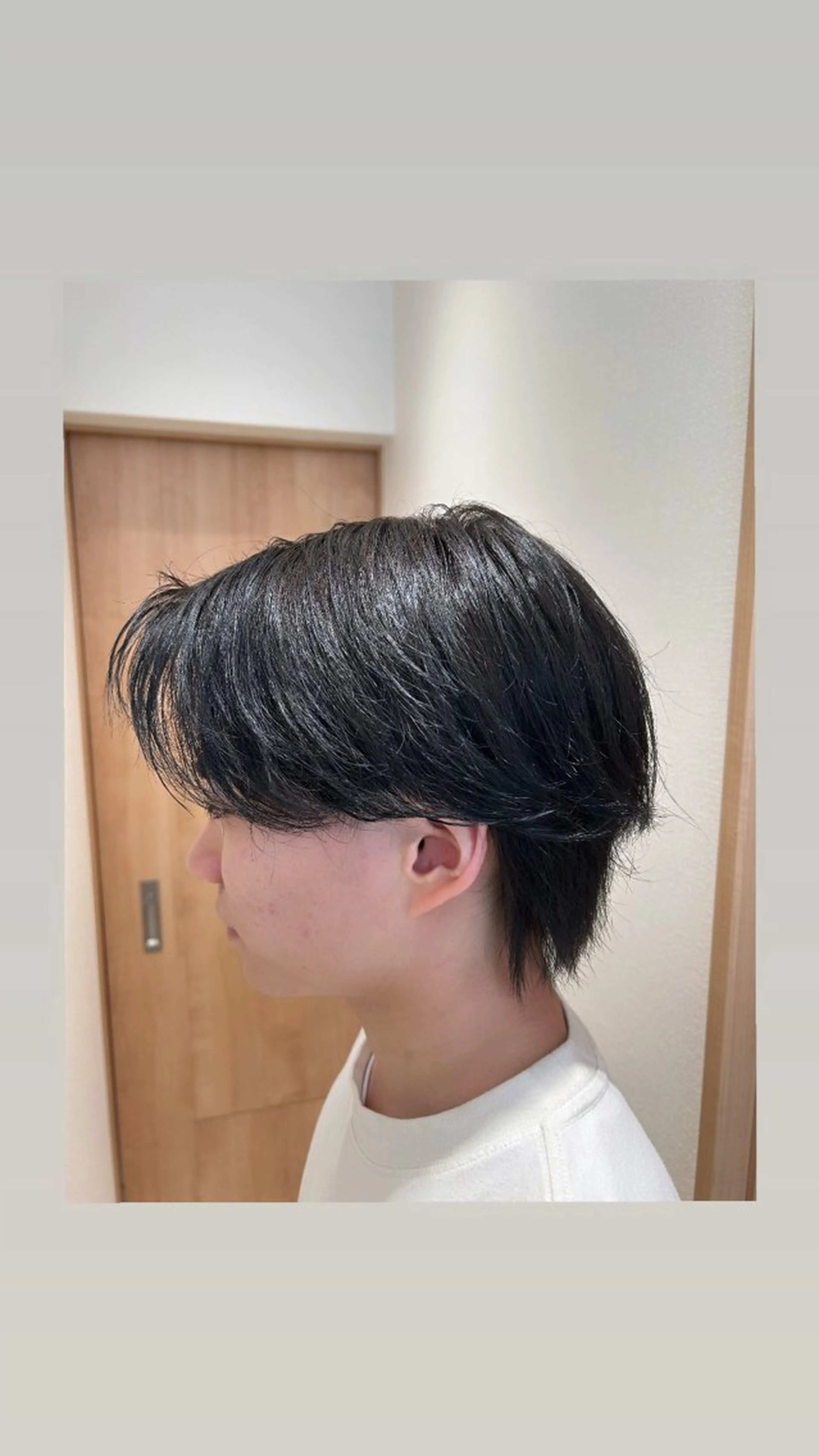 カラー 黒髪 ヘアカラー 山﨑 蓮のヘアスタイル