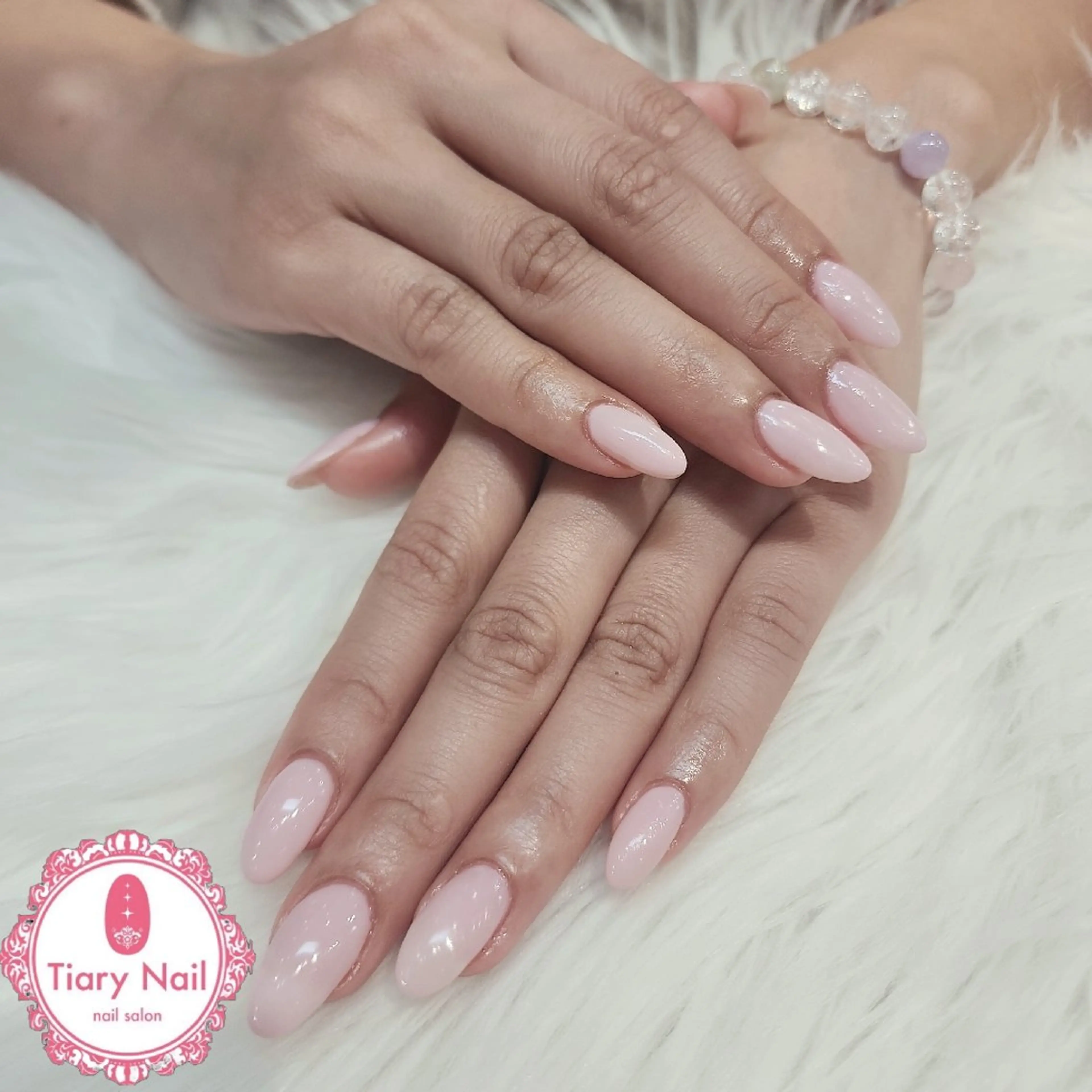 ネイル ブルー ピンク ハンドネイル フットネイル 💙🤍Tiary M🤍💙のネイルデザイン