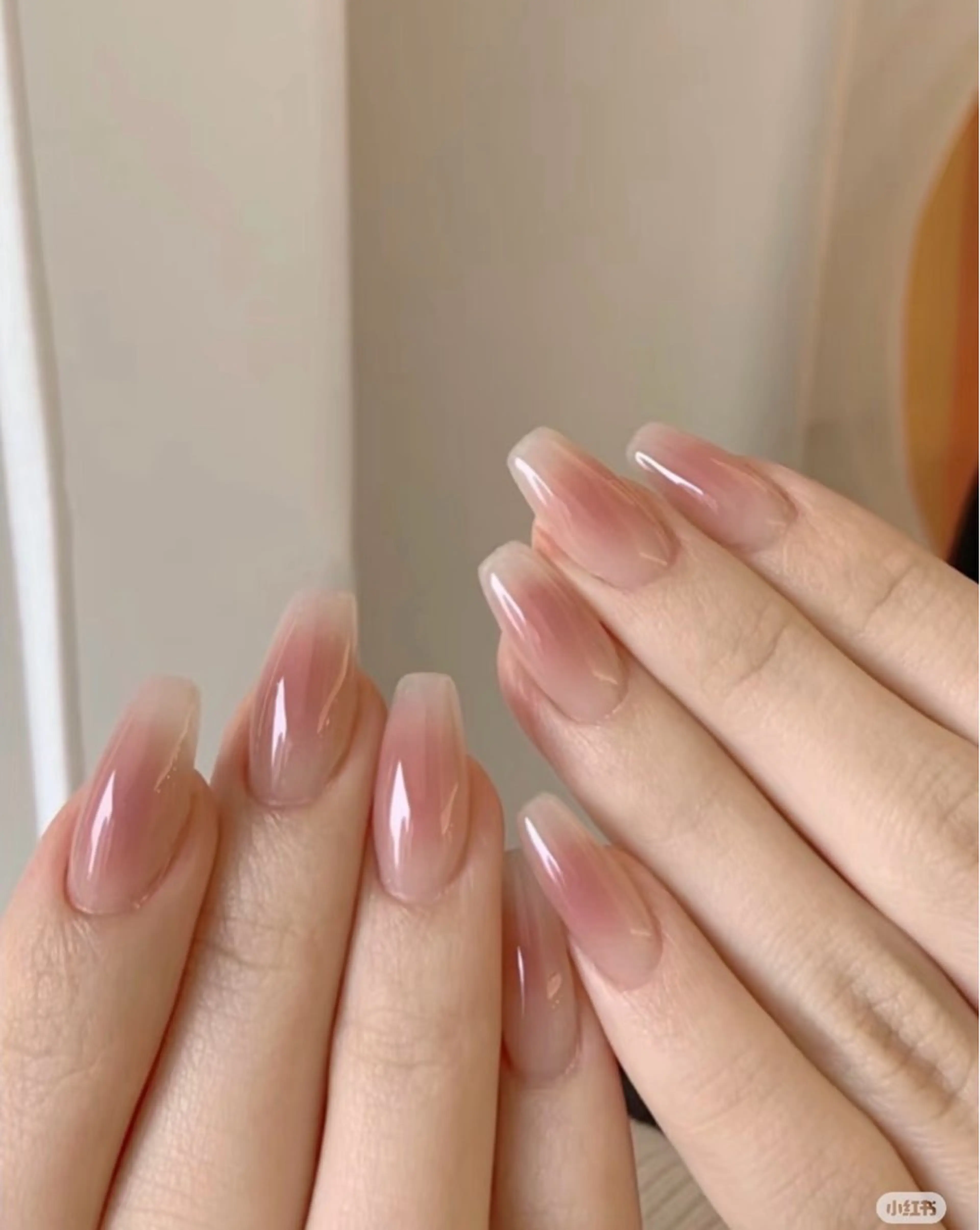 シンプルチークネイル(ベースカラー付き) 6480の写真