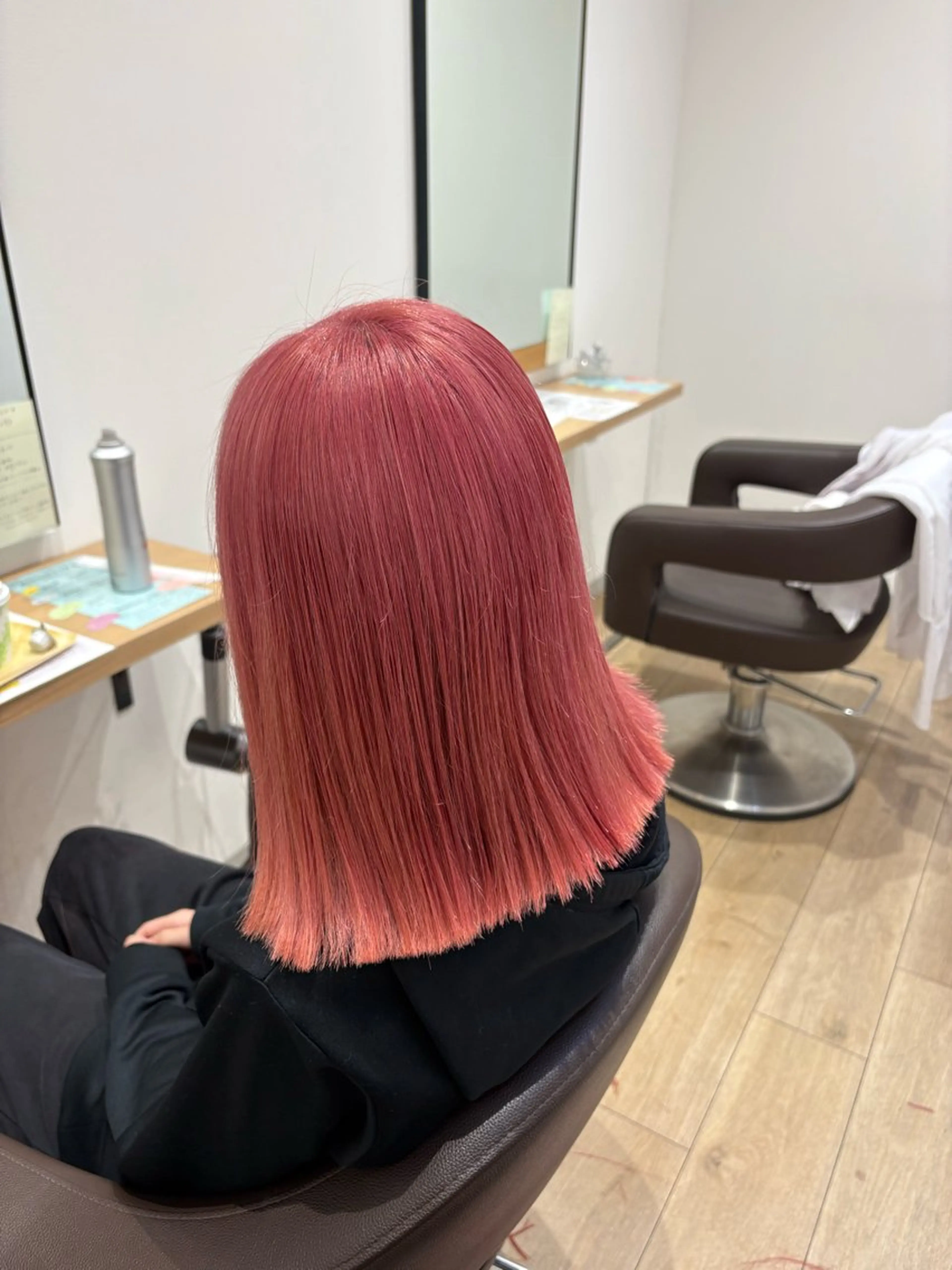 カラー 艶カラー/レイヤー /chere 金剛店のヘアスタイル