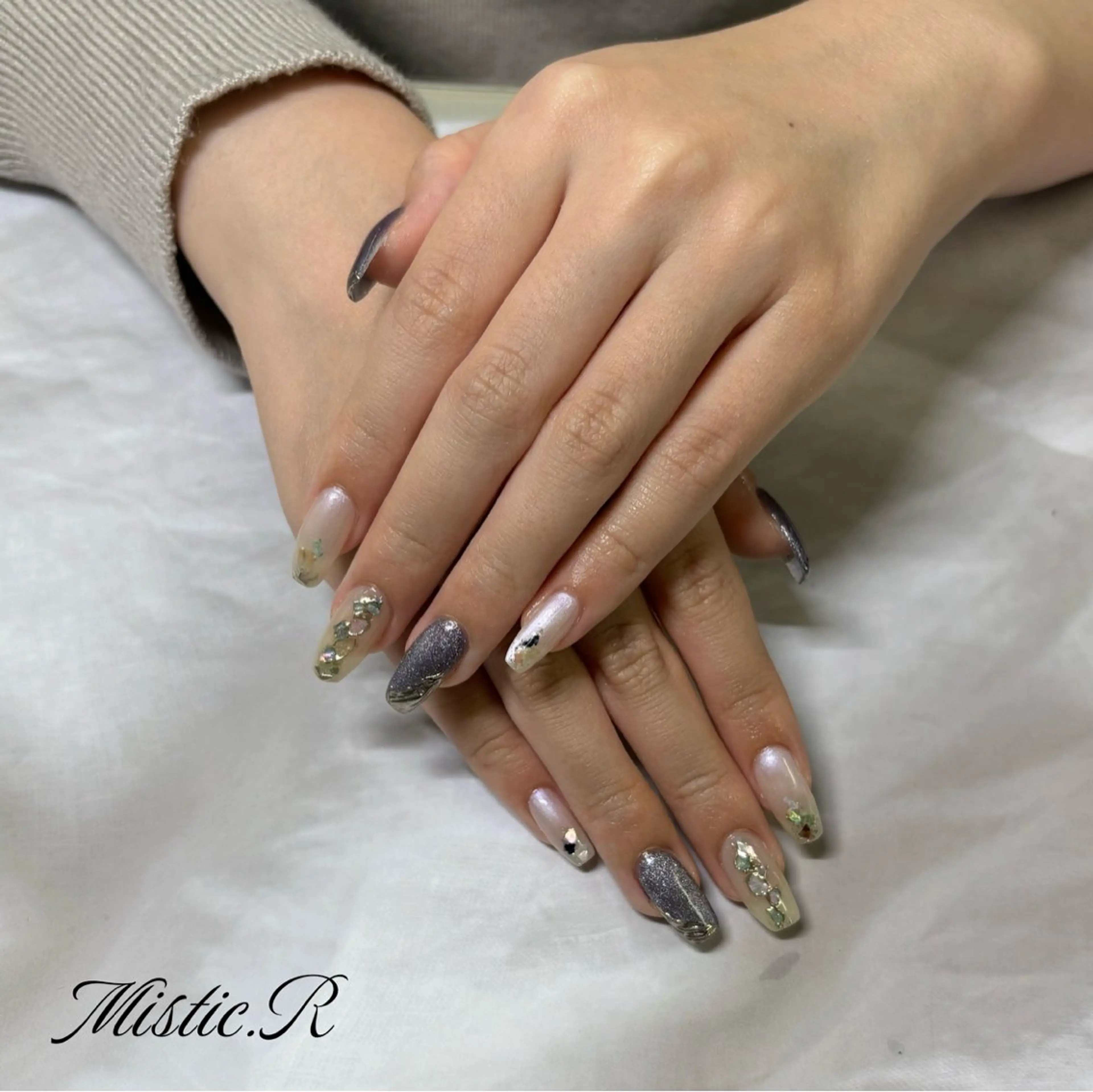ネイル ハンドネイル 🫧Mistic.R 西山🫧のネイルデザイン