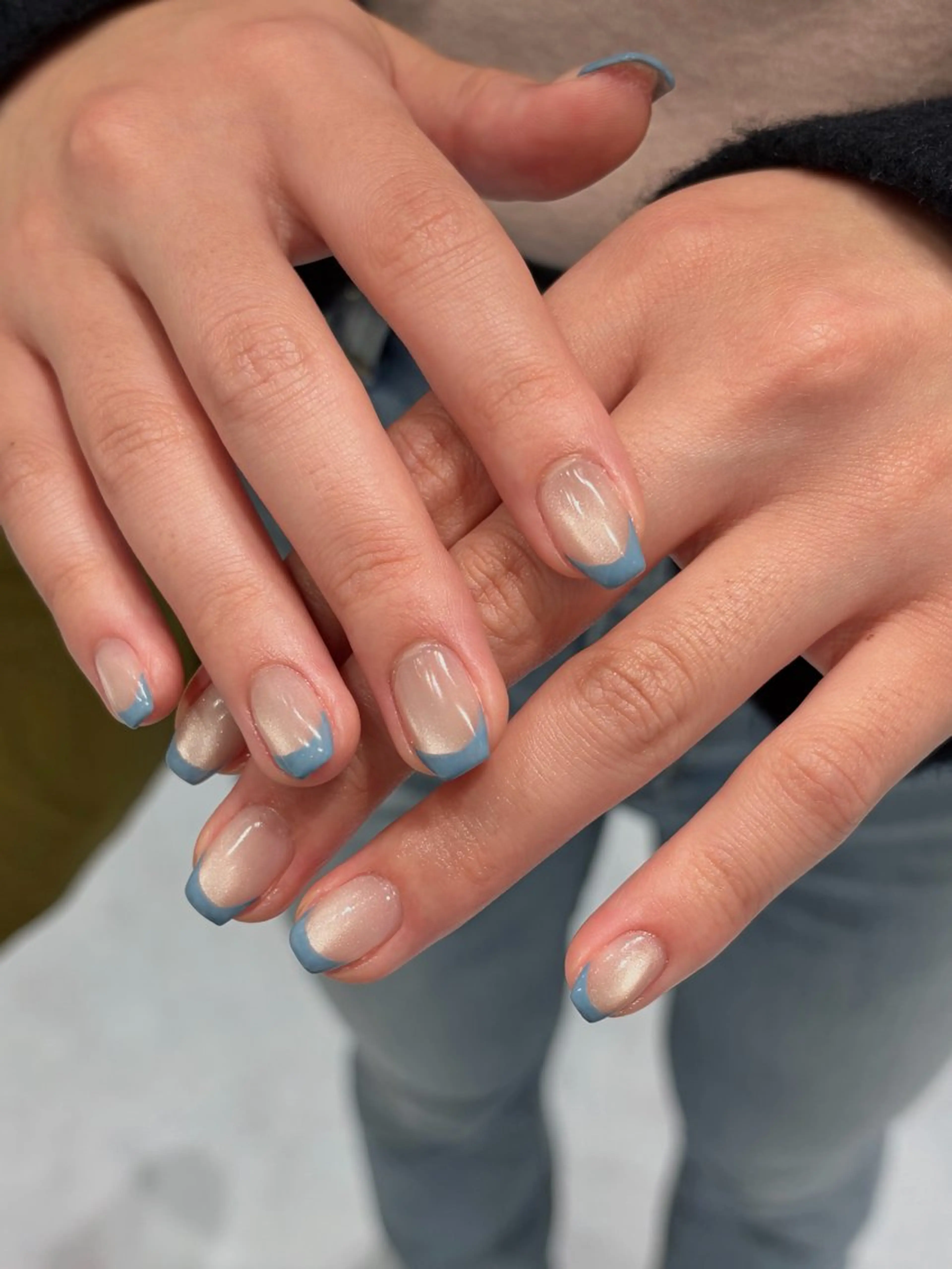 ネイル ブルー フレンチネイル ハンドネイル VINGTNAIL 土岐果鈴のネイルデザイン