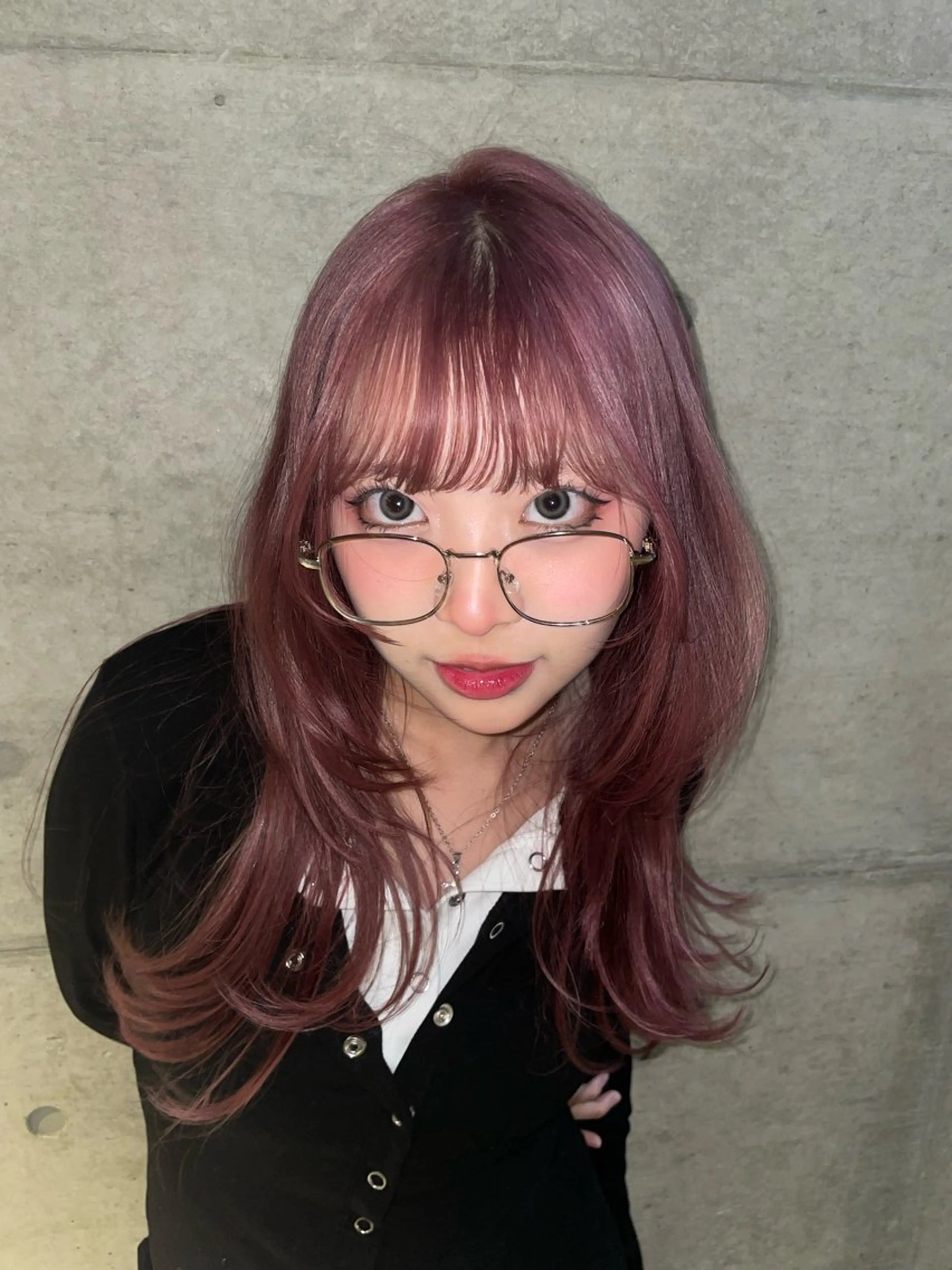 ロング 韓国風レイヤーカラー ライムのヘアスタイル