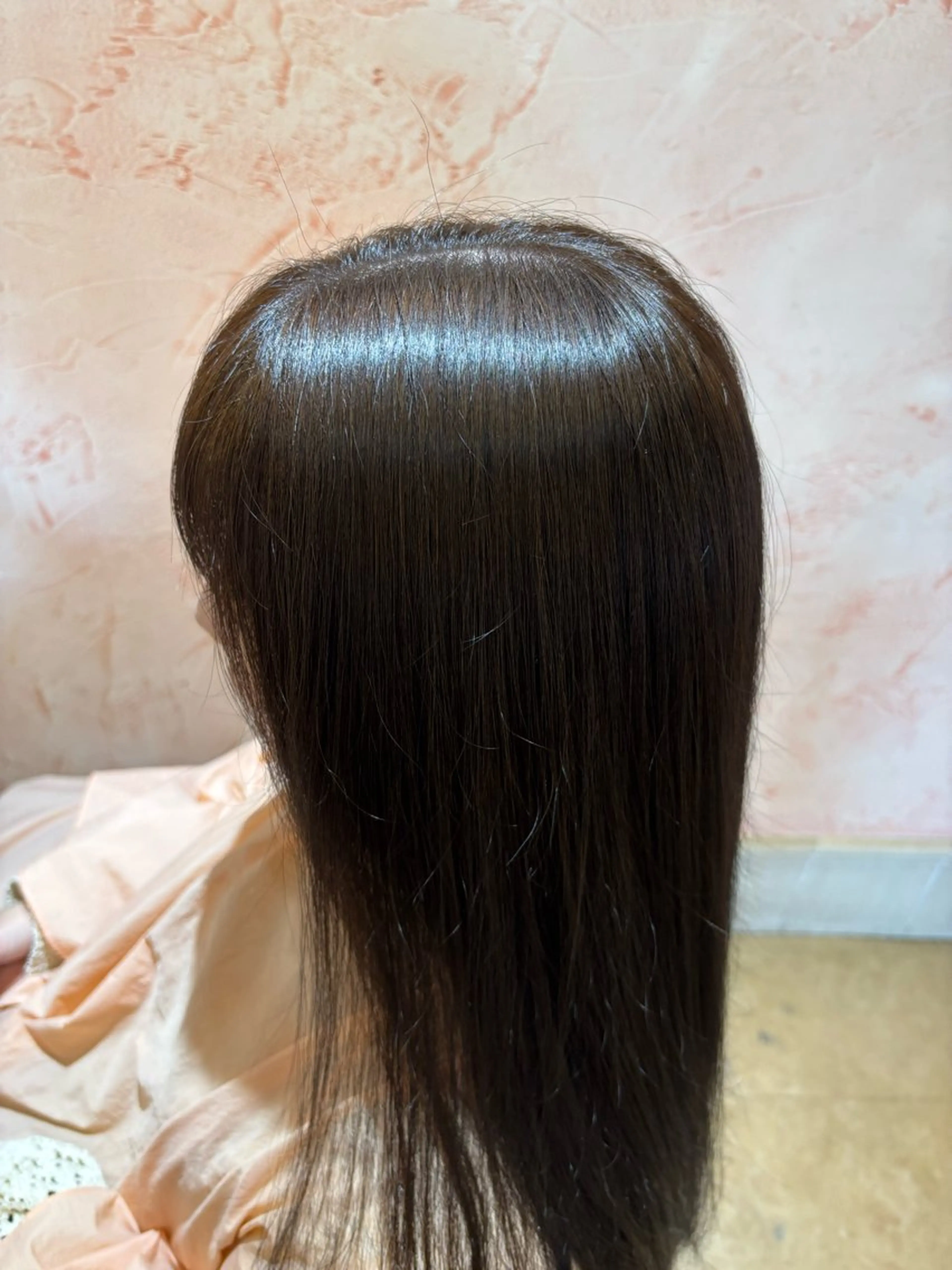 カラー アッシュ アッシュブラウン ブラウンカラー 、 、のヘアスタイル
