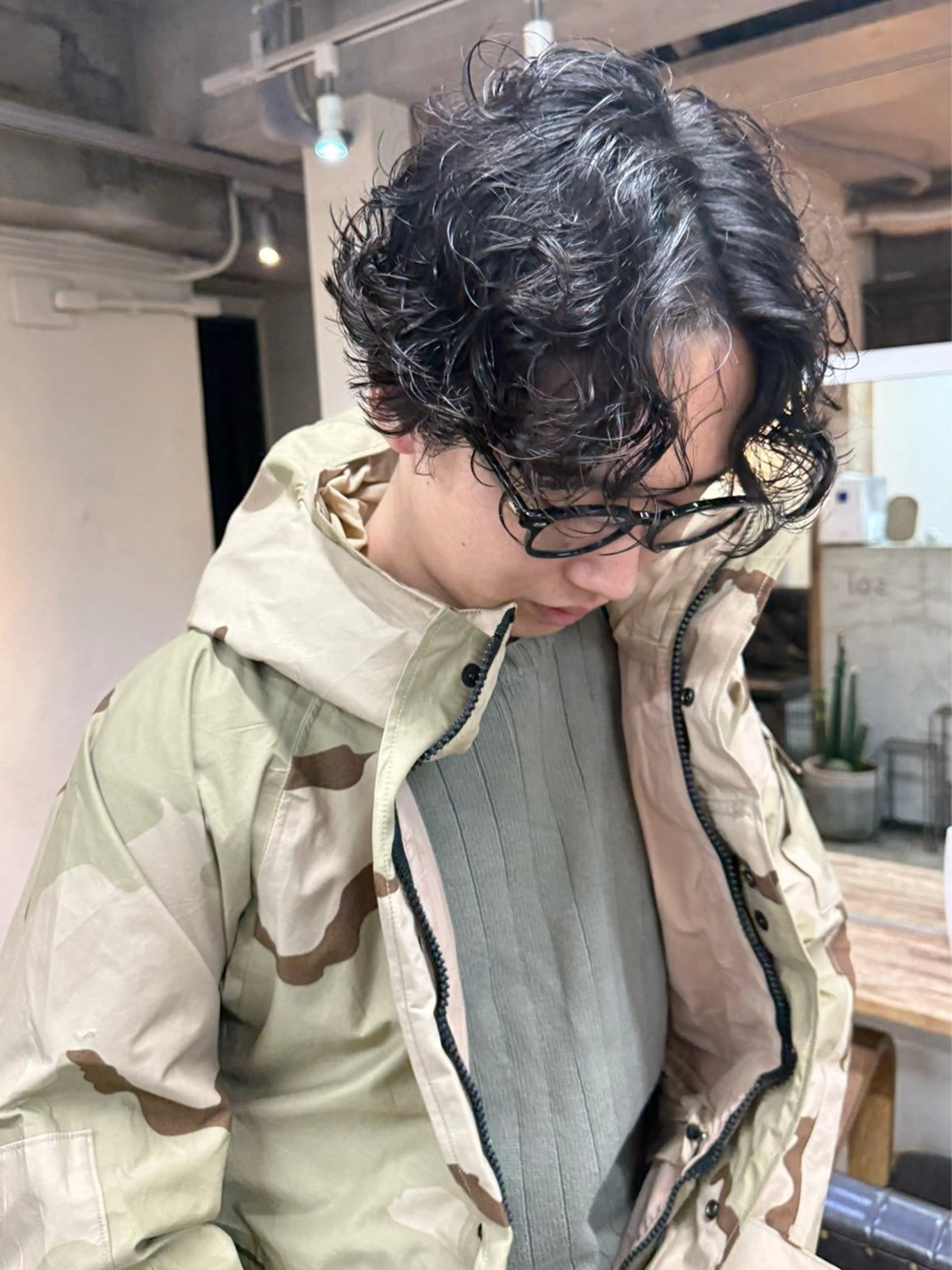 ショート パーマ メンズ メンズパーマ スパイラルパーマ カット パーマ トリートメント 森貴裕/ベージュ/ パーマ/オリーブのヘアスタイル