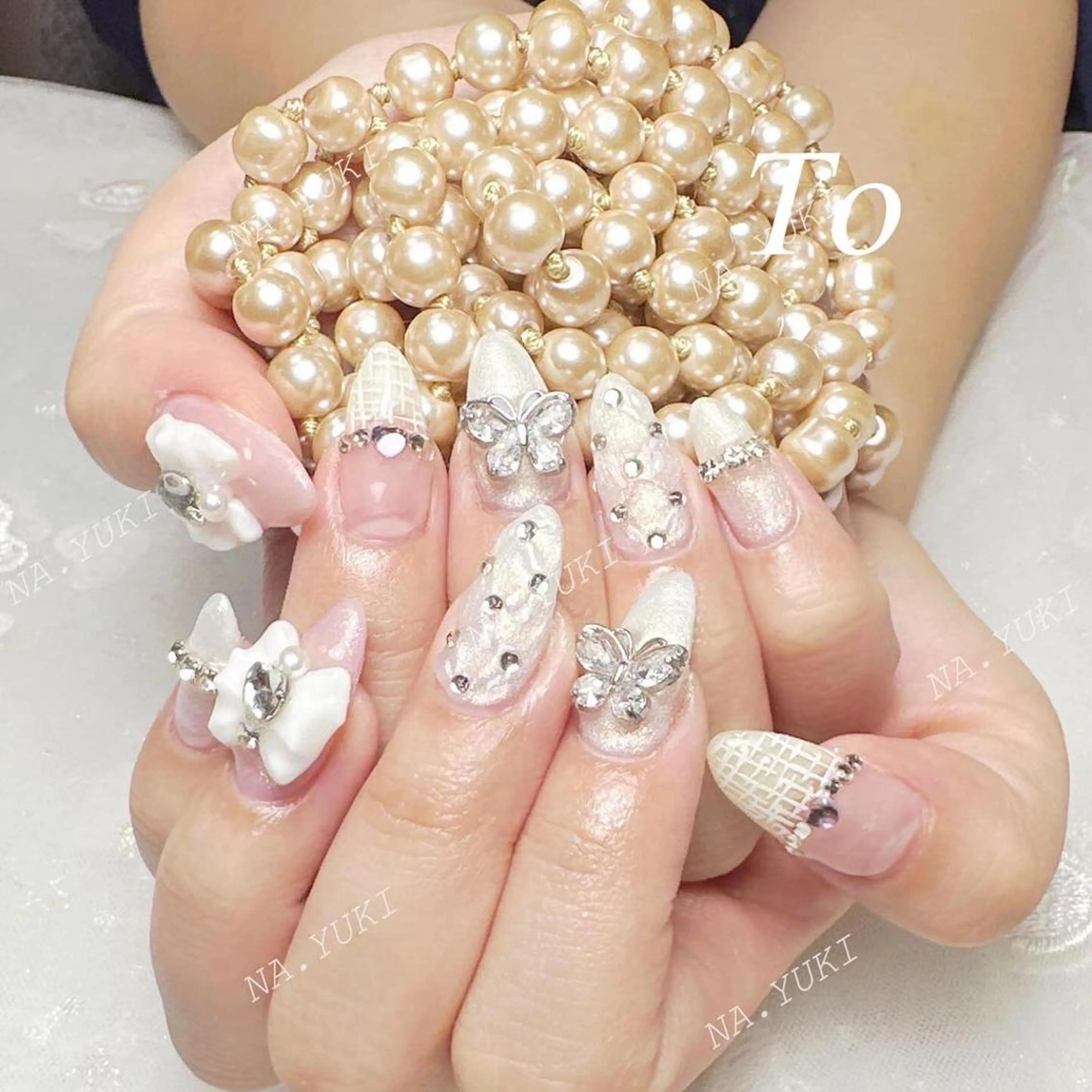 ネイル ハンドネイル 🌷 Mooning 🌷のネイルデザイン