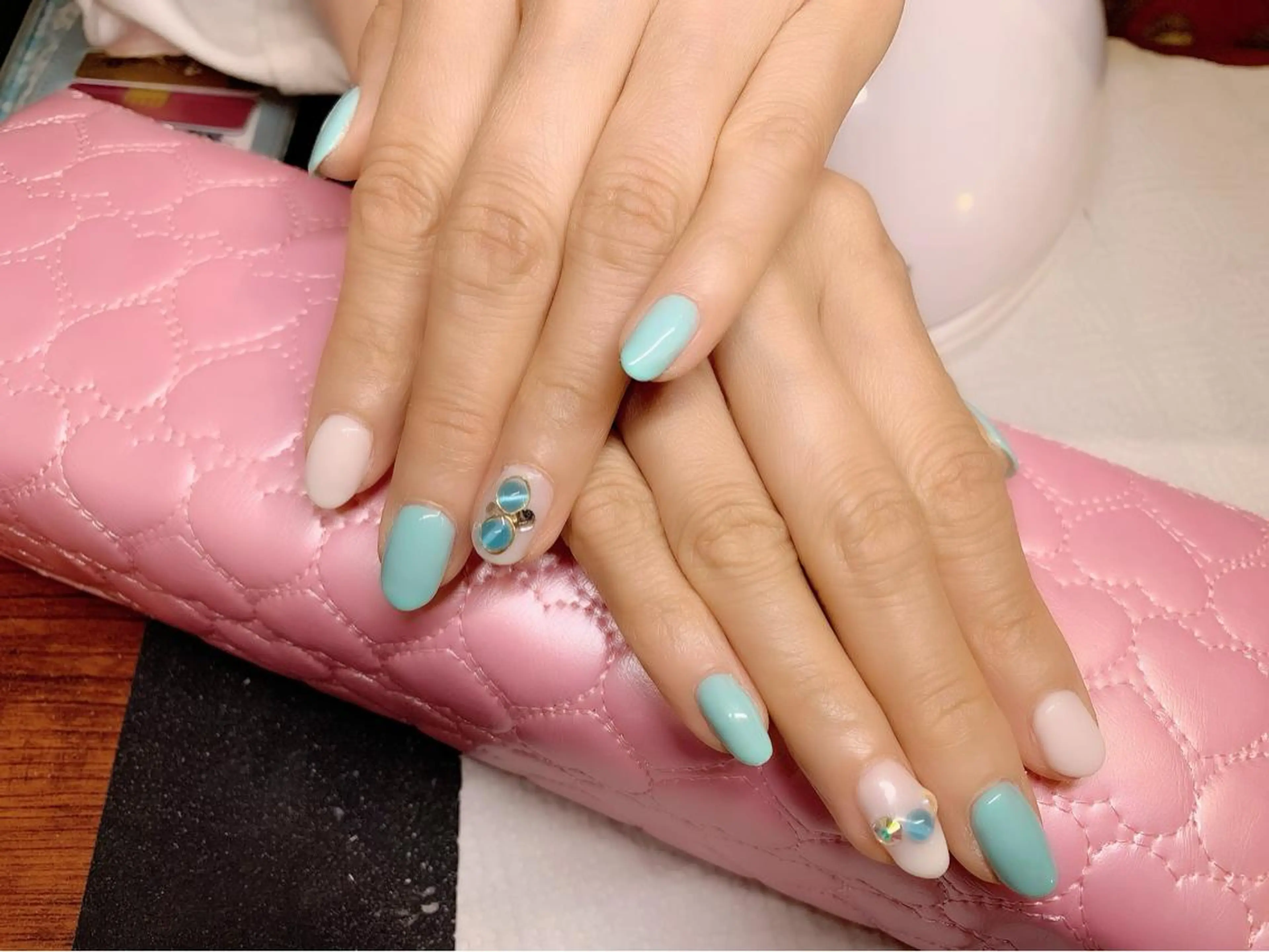 ネイル ジェルネイル R.N アールドットエヌのネイルデザイン