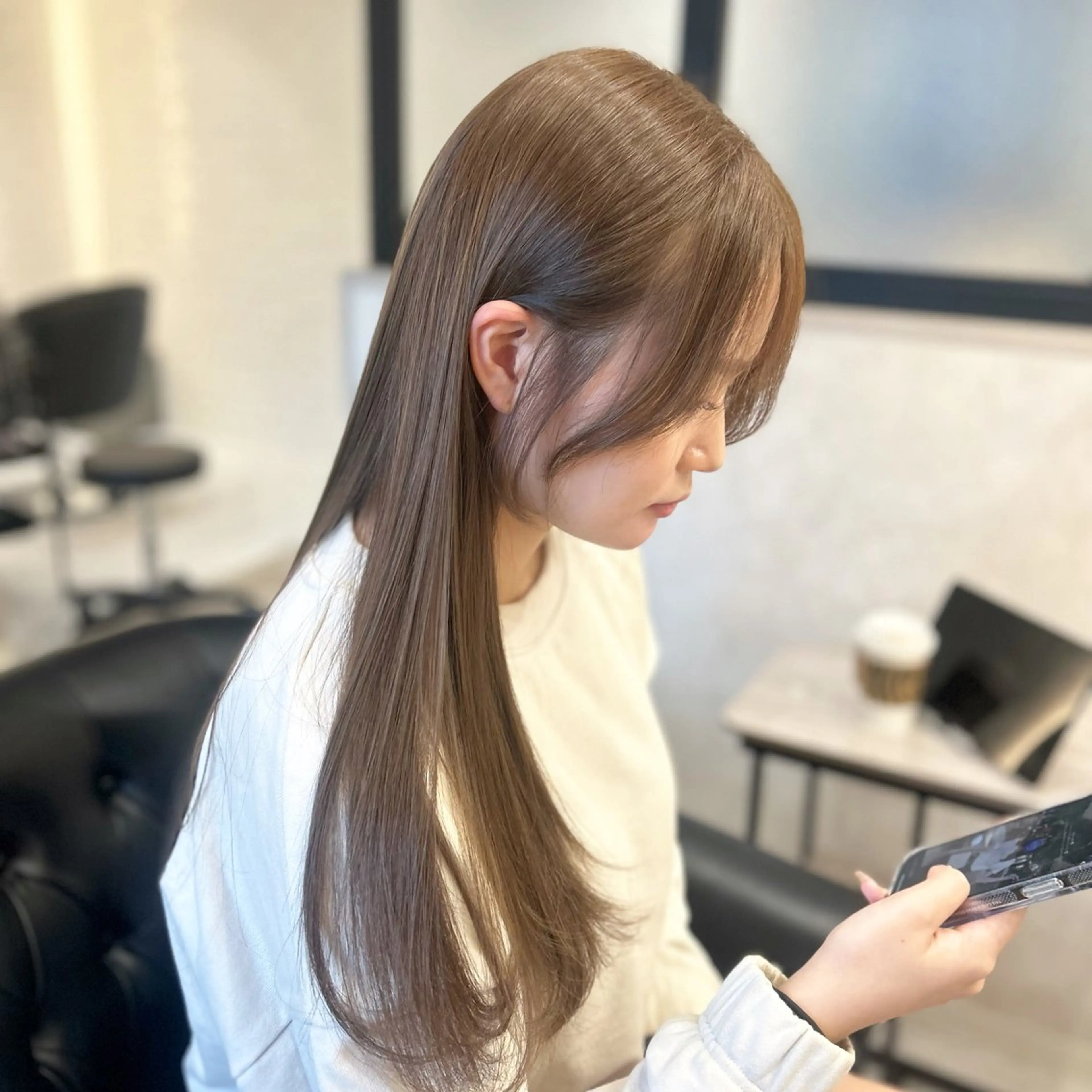 ロング カラー カット ヘアカラー トリートメント emi/髪質改善/ 韓国風/艶カラーのヘアスタイル