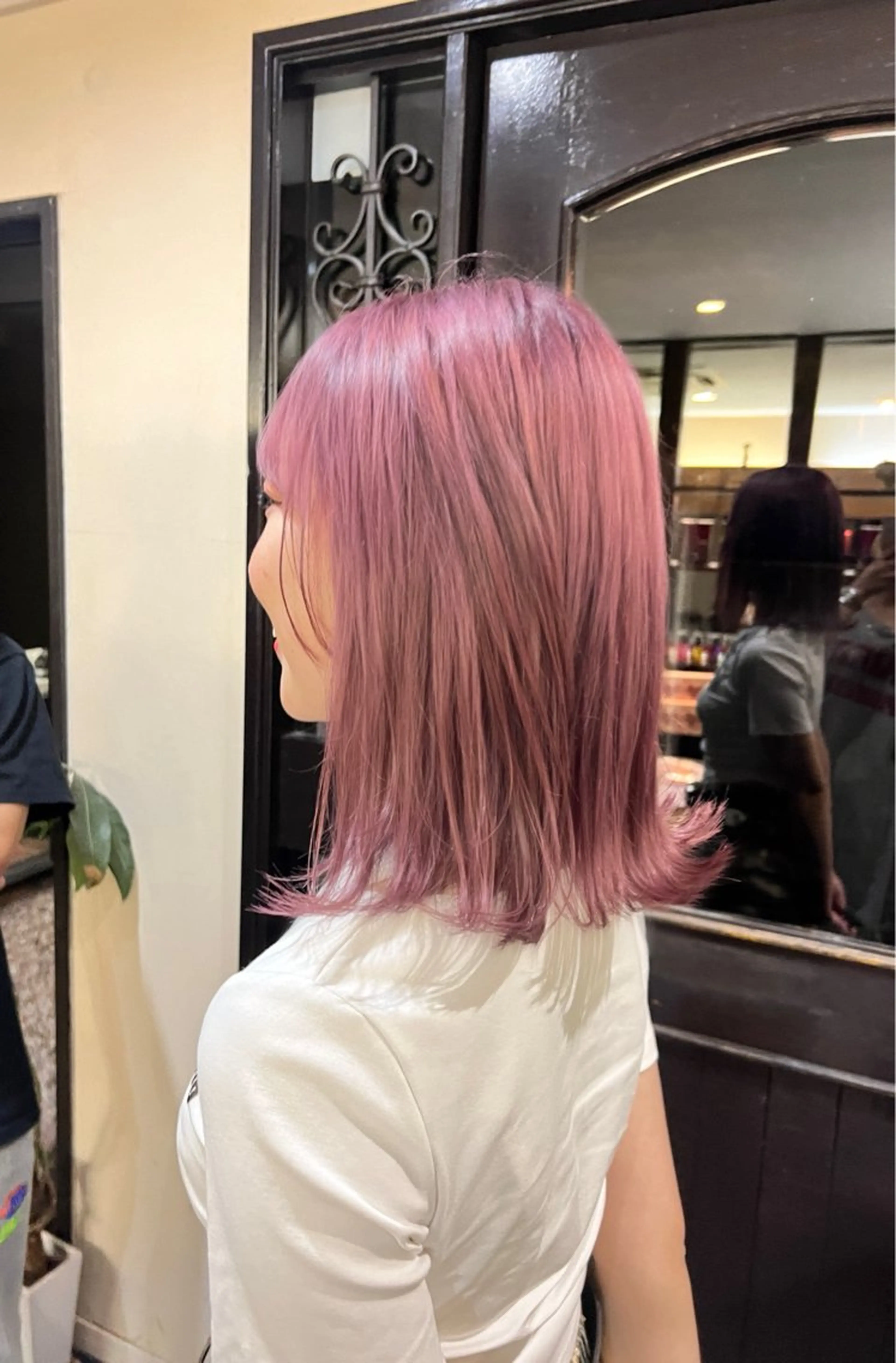 ミディアム カラー ブリーチ ピンクカラー ヘアカラー トリートメント もも なのヘアスタイル