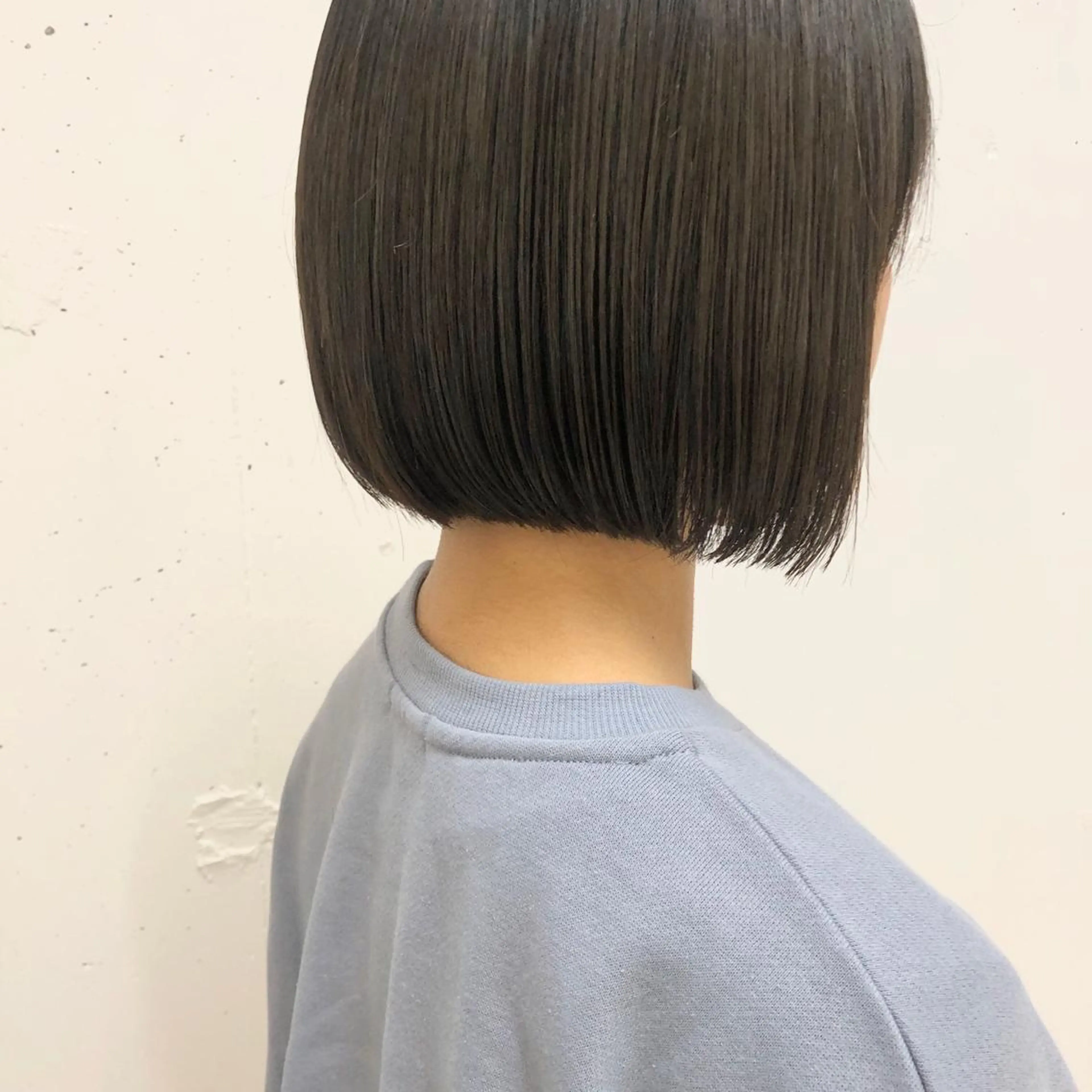 ショート 顔周りの垢抜けヘア 立山あいりのヘアスタイル