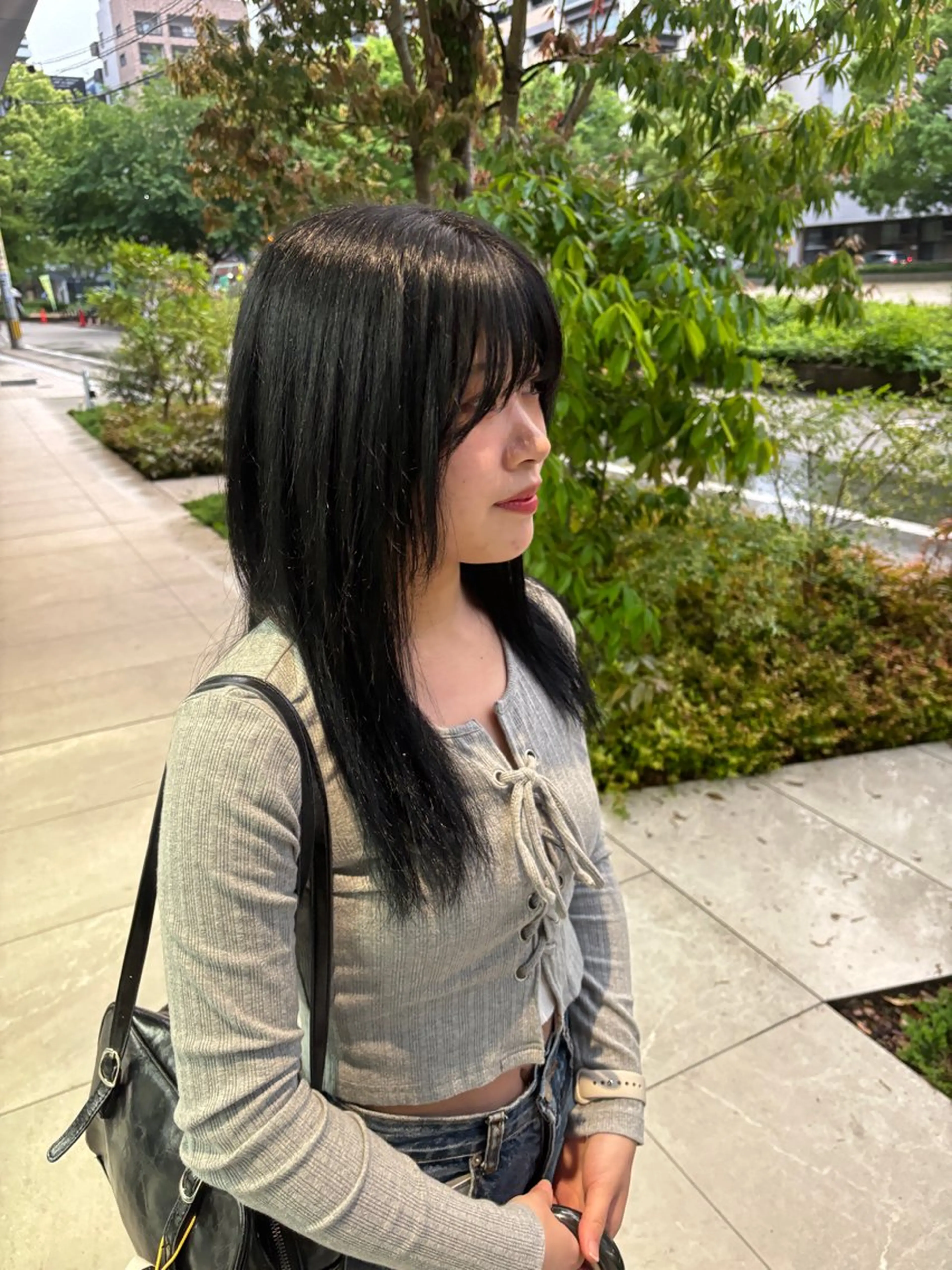 セミロング 韓国ヘア/ブリーチ無 しWカラー/オリーブのヘアスタイル