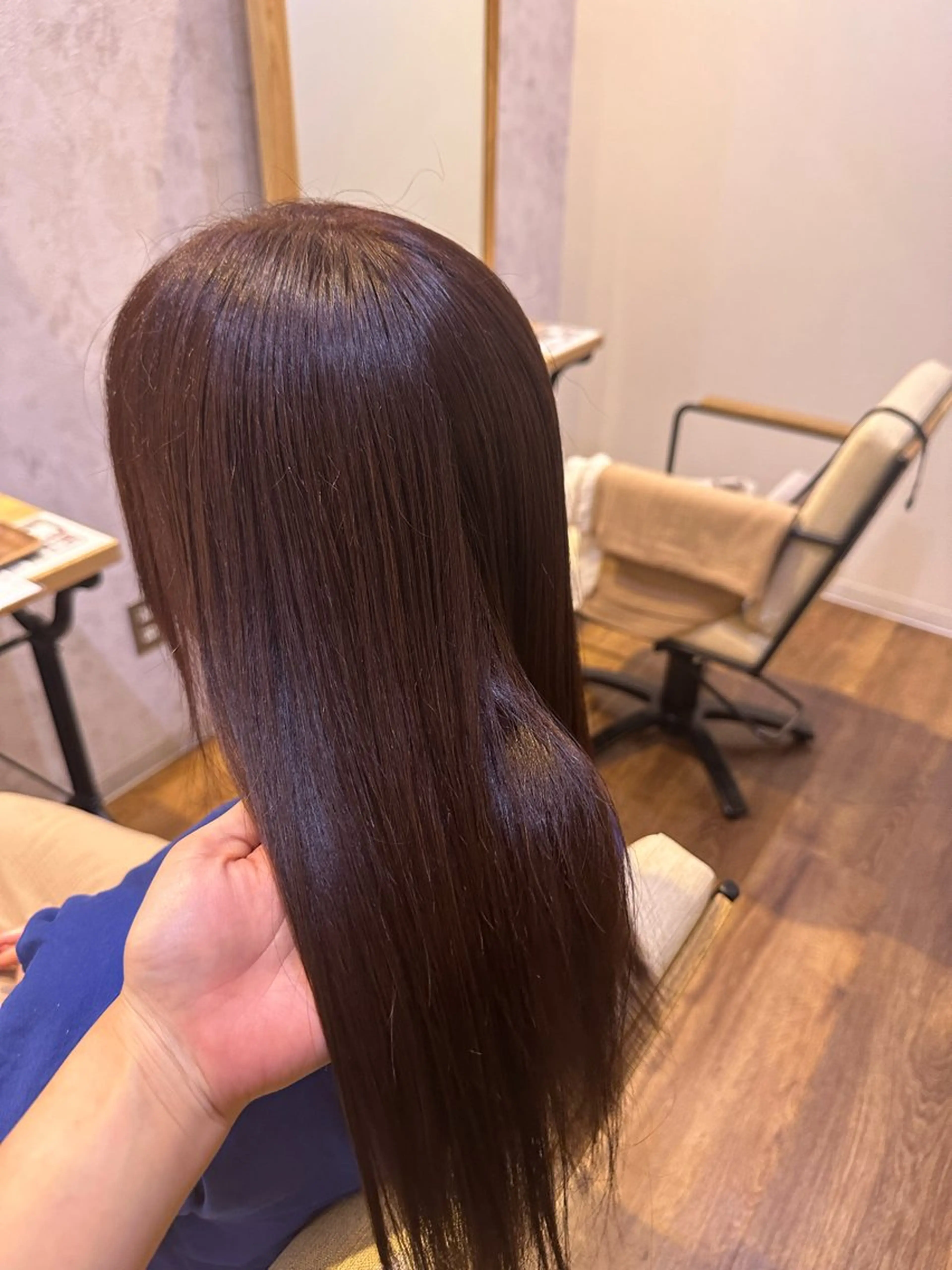 ロング カラー 梅田 夢七のヘアスタイル