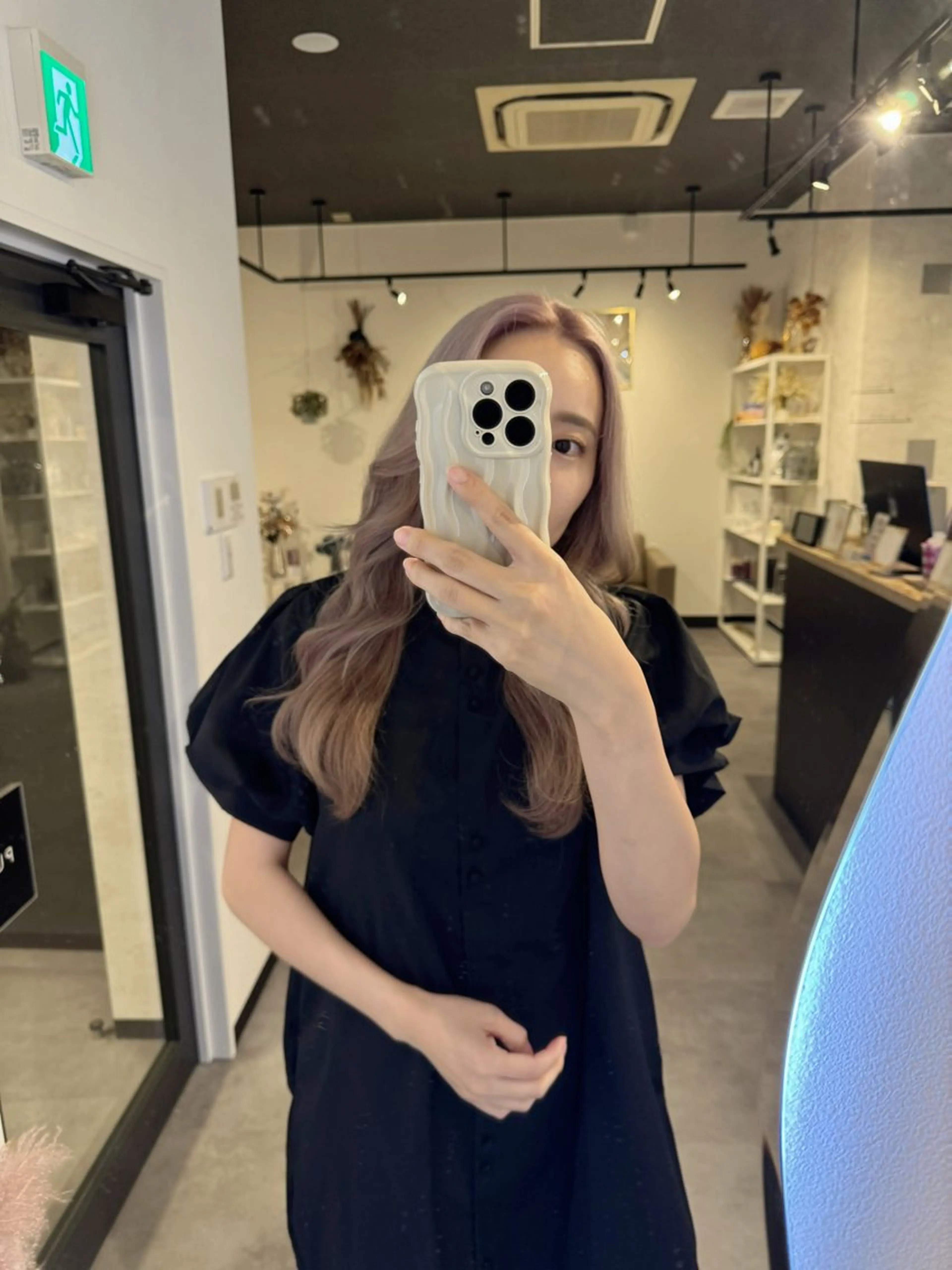 ロング カラー ブリーチ カット ヘアカラー 👑髪質改善カラー 中垣斗希のヘアスタイル