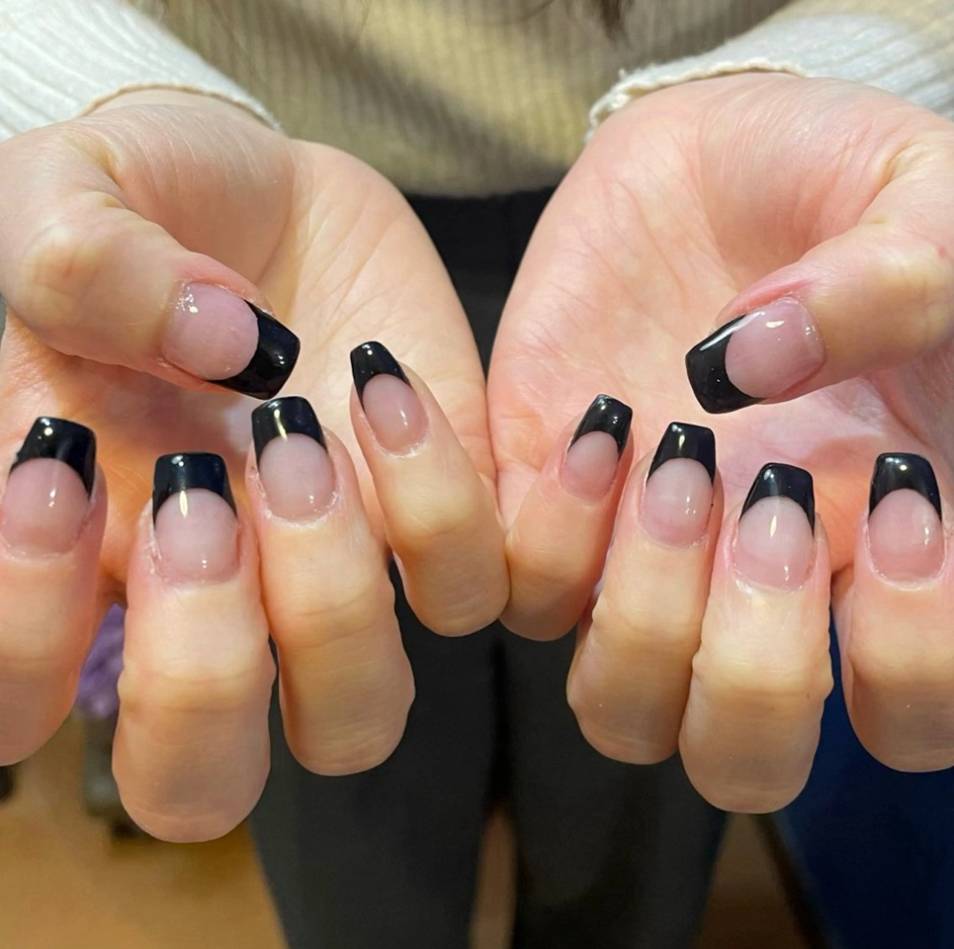 練習モデル募集中🍓白フレンチ＋グラデーションの写真