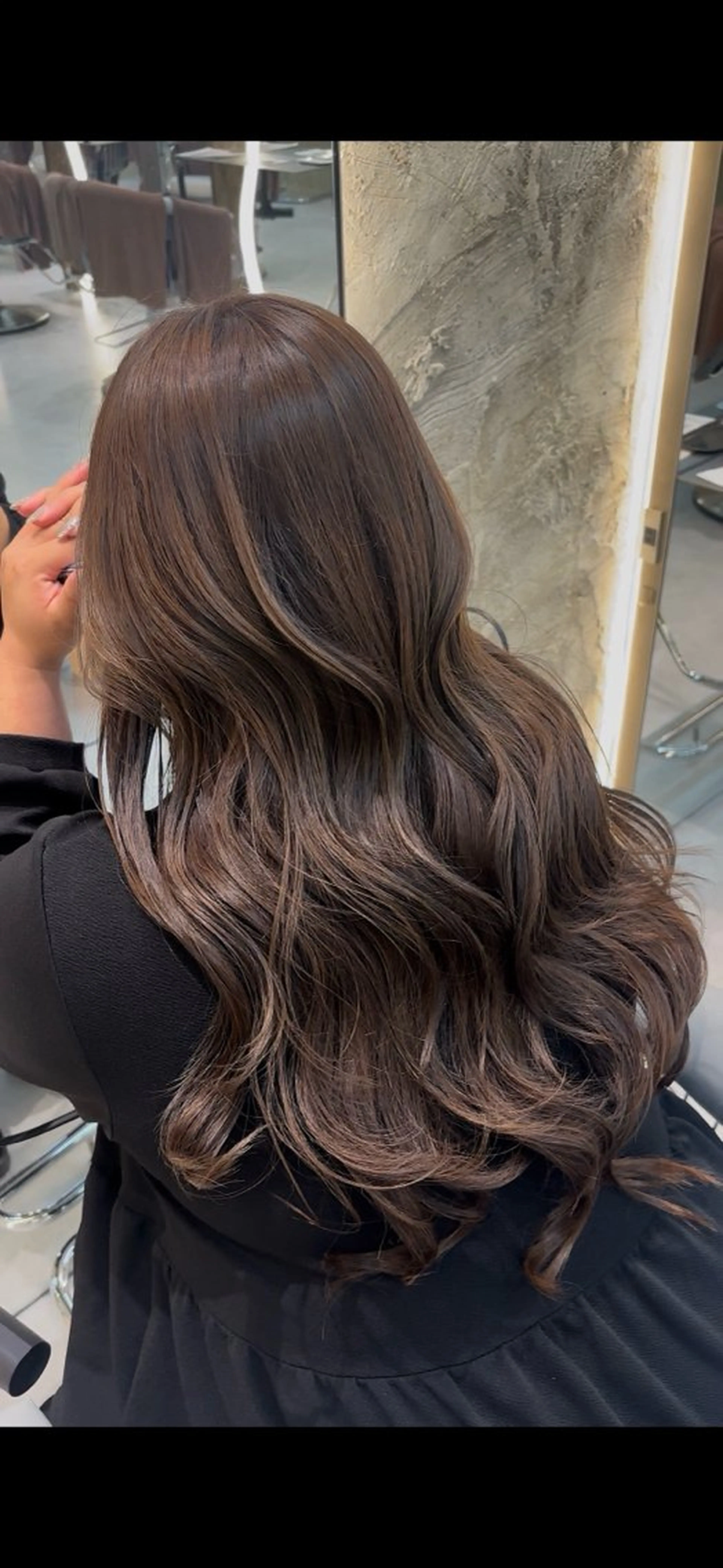 カラー 透明感カラー 富永 愛梨のヘアスタイル