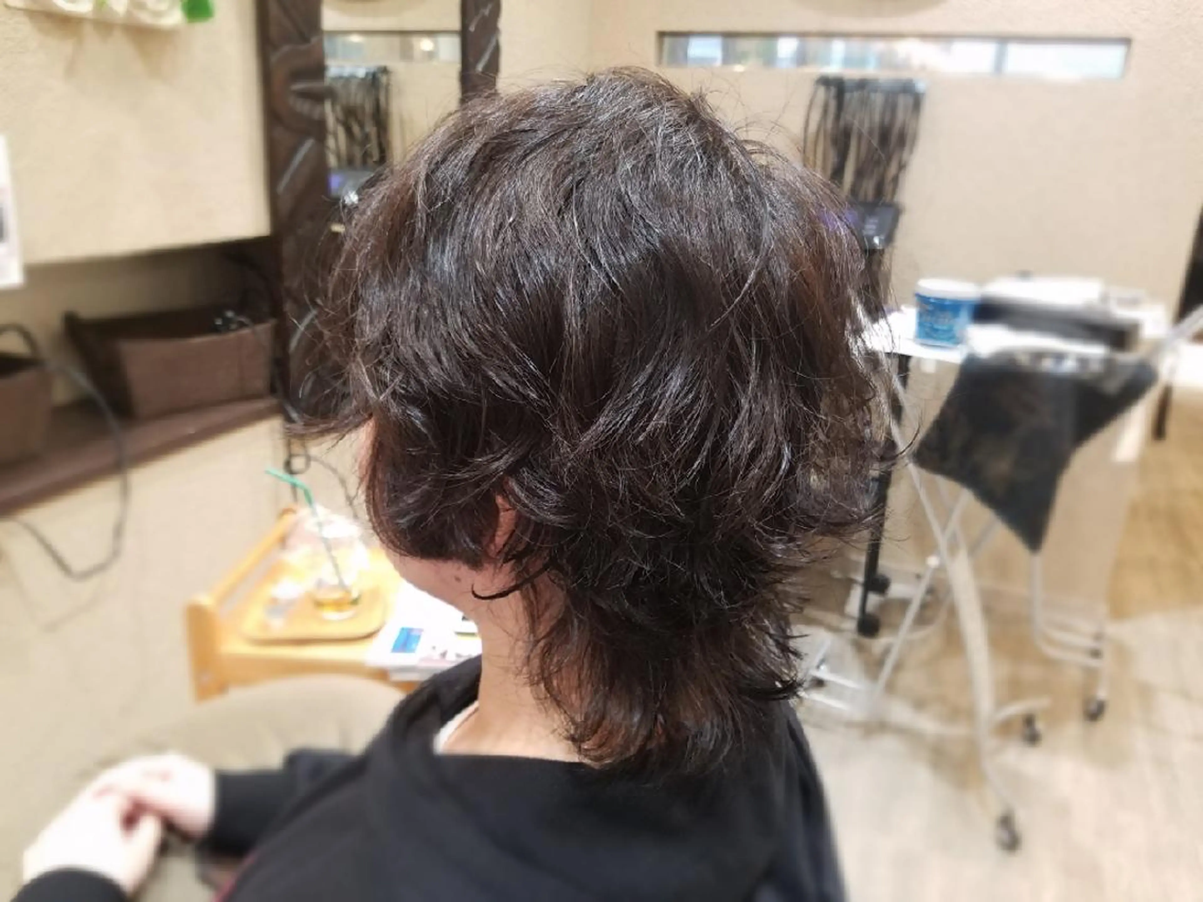 ショート カラー ウルフカット カット ヘアカラー 山田 周のヘアスタイル
