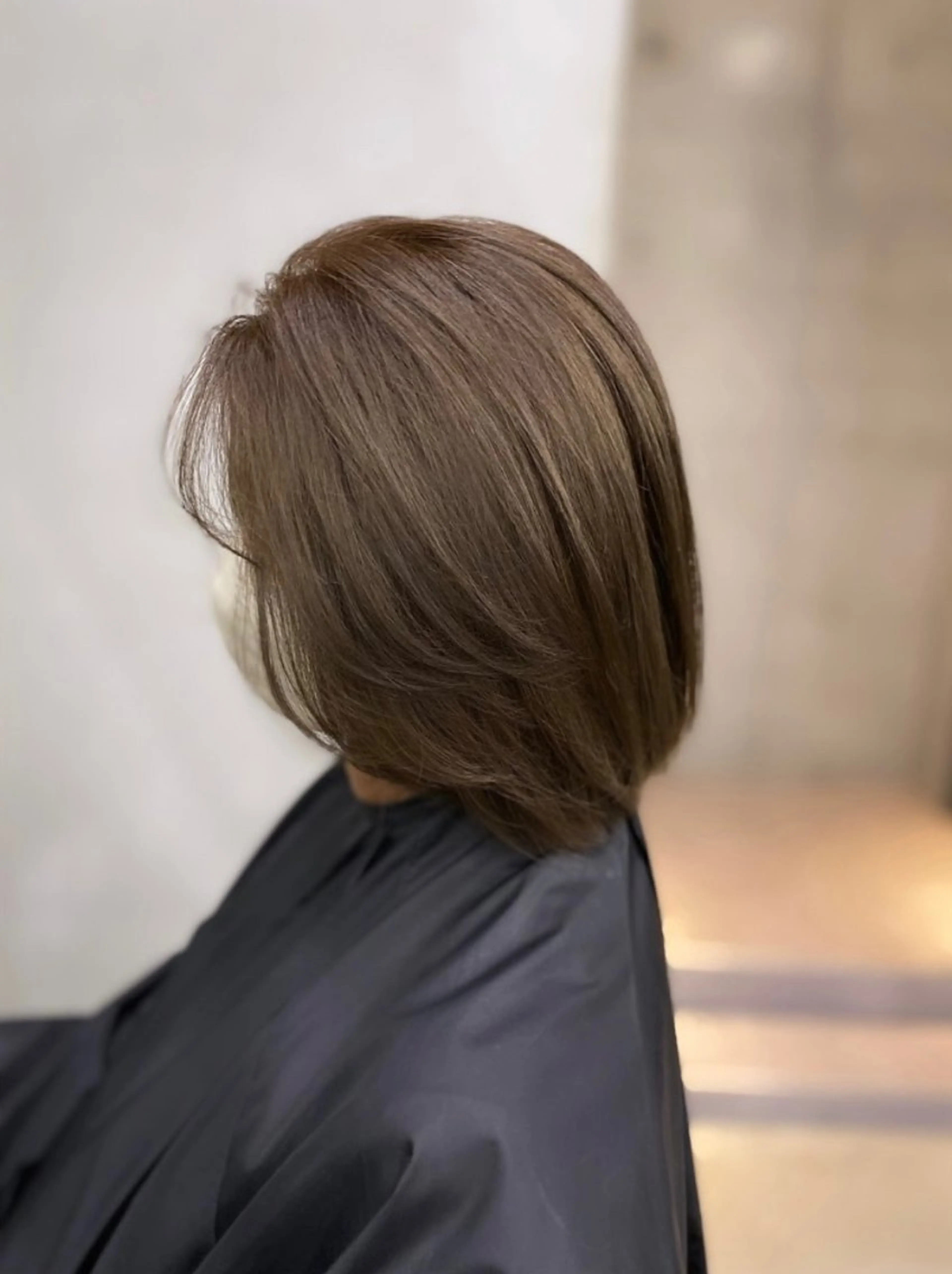 ミディアム カラー ヘアアレンジ ブリーチ グレージュ ブリーチなしカラー オリーブグレージュ オリーブグレー mina 🌷のヘアスタイル