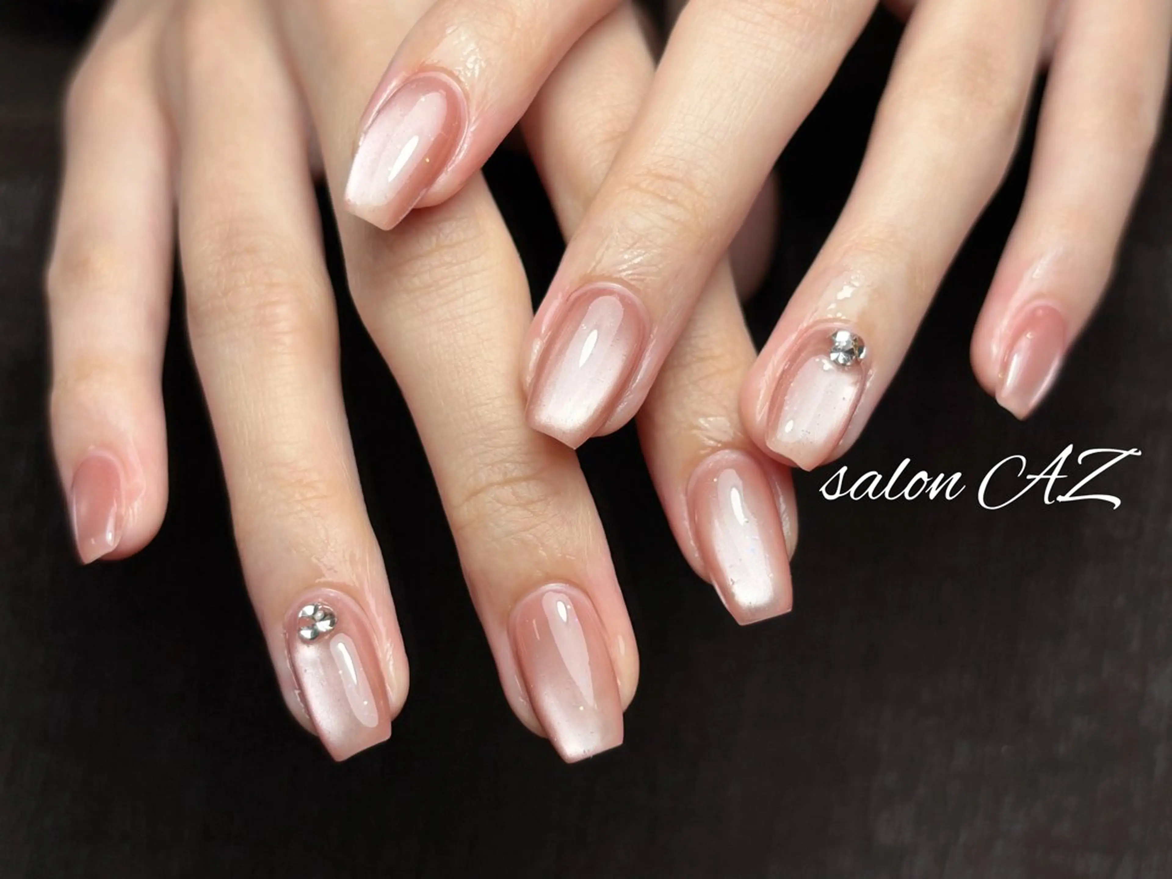 ネイル アートネイル 長さ出し フットネイル フレンチネイル ジェルネイル ハンドネイル salon AZのネイルデザイン