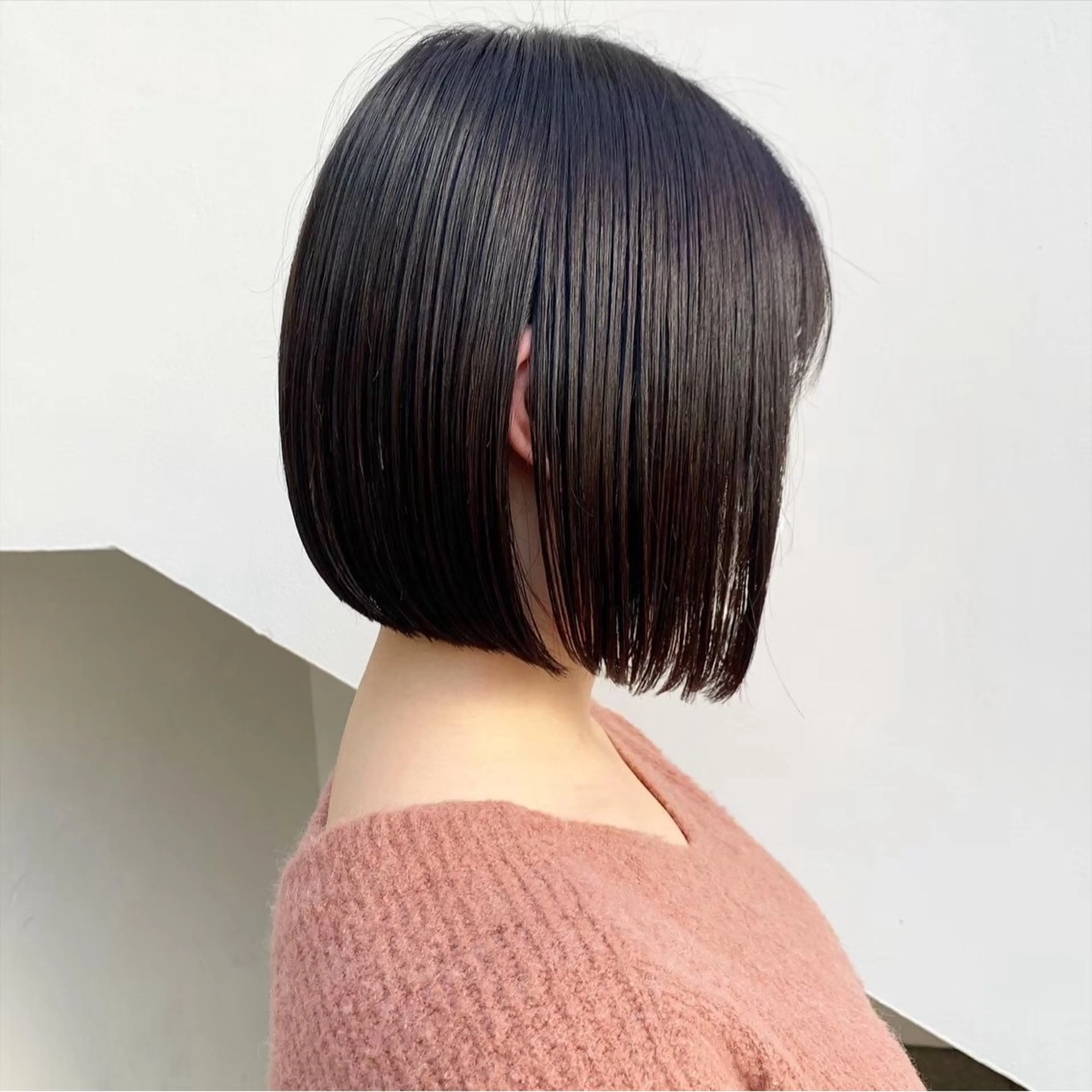 ミディアム 切りっぱなしボブ ショートボブ ボブレイヤー ボブ くびれヘア ショート 🫧Yudai🌈のヘアスタイル