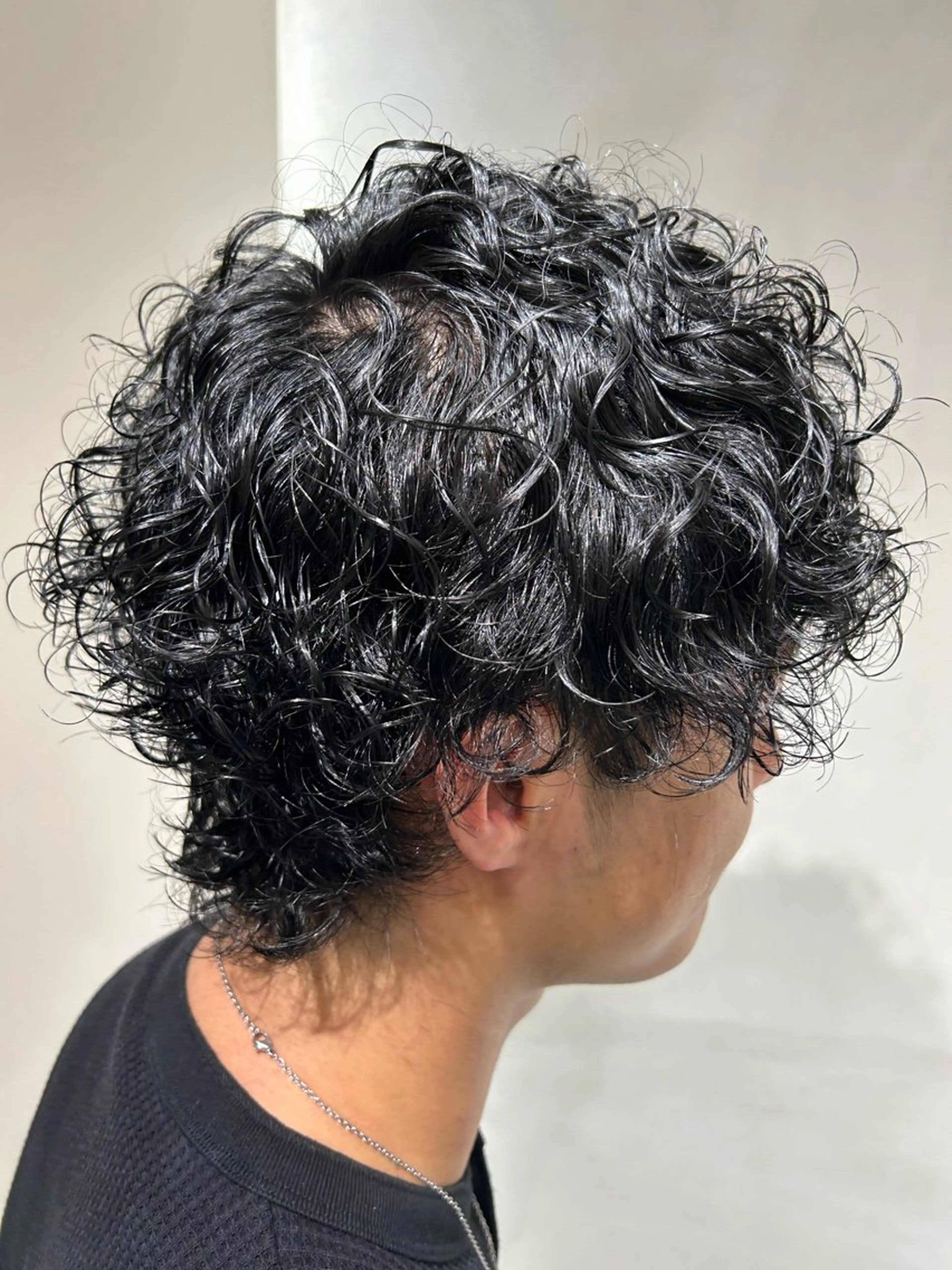 パーマ STELLA 小林優真のヘアスタイル