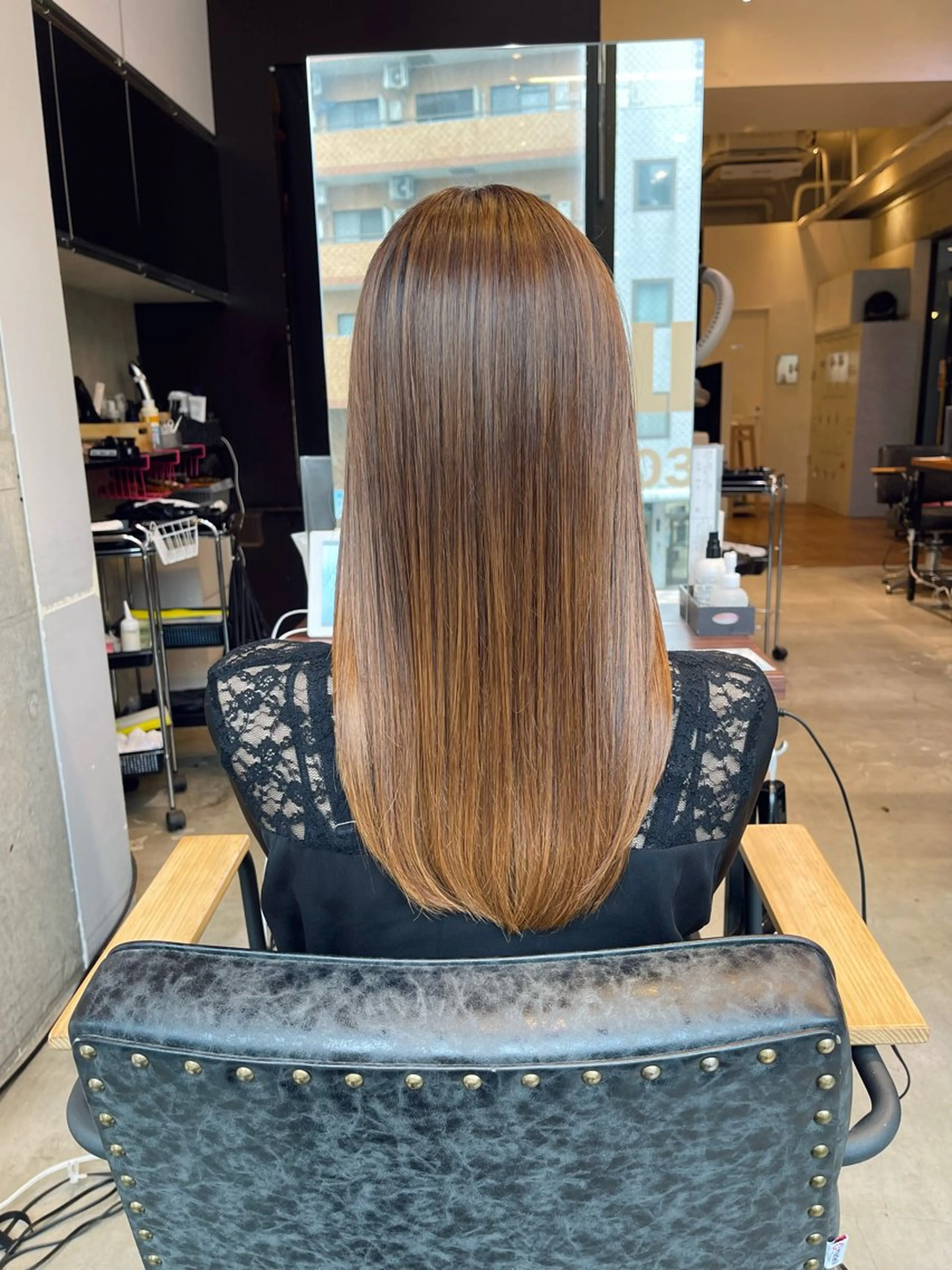 セミロング 平栗 篤のヘアスタイル