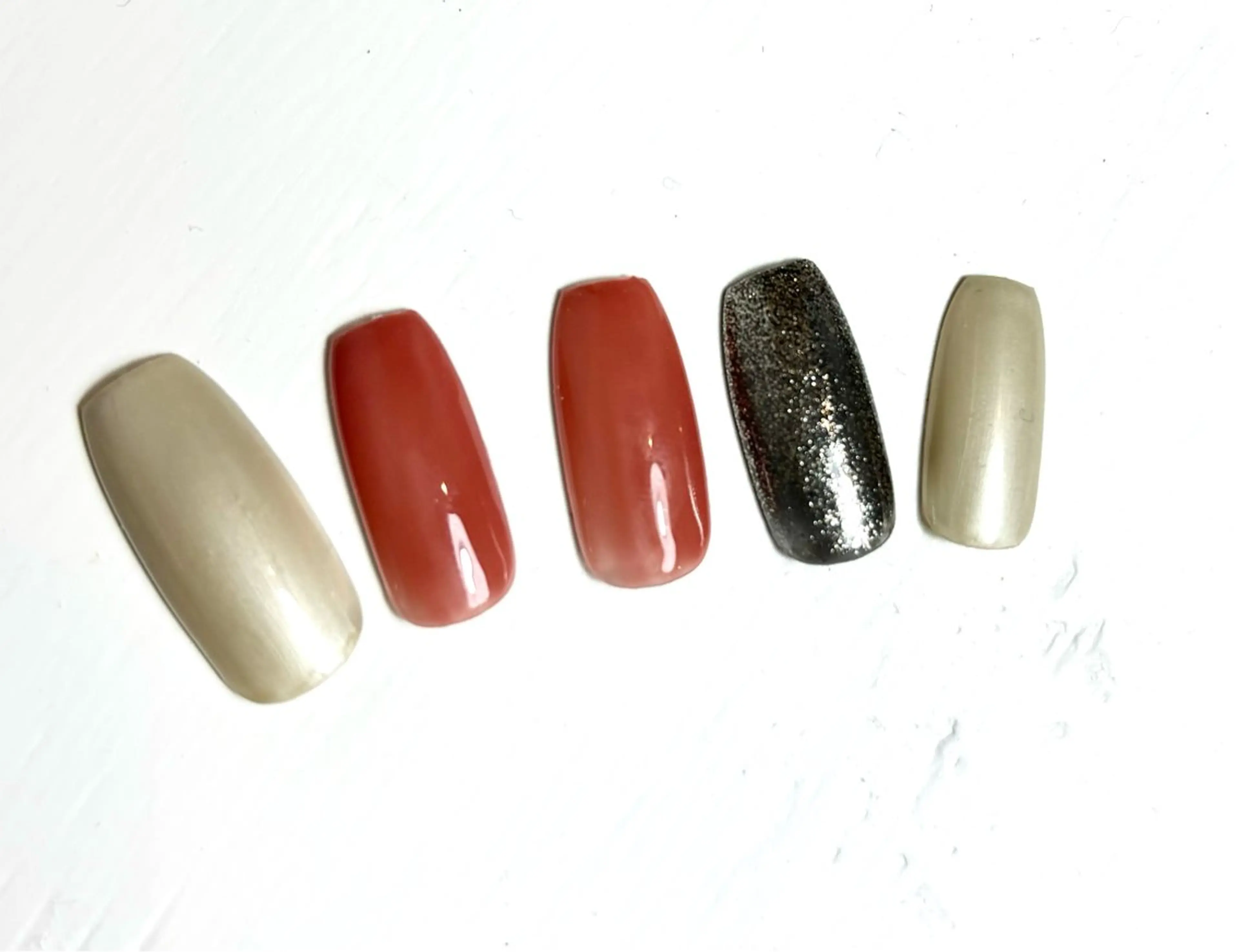 ネイル ゴールド SUI nail所属・SUI nailのネイルデザイン
