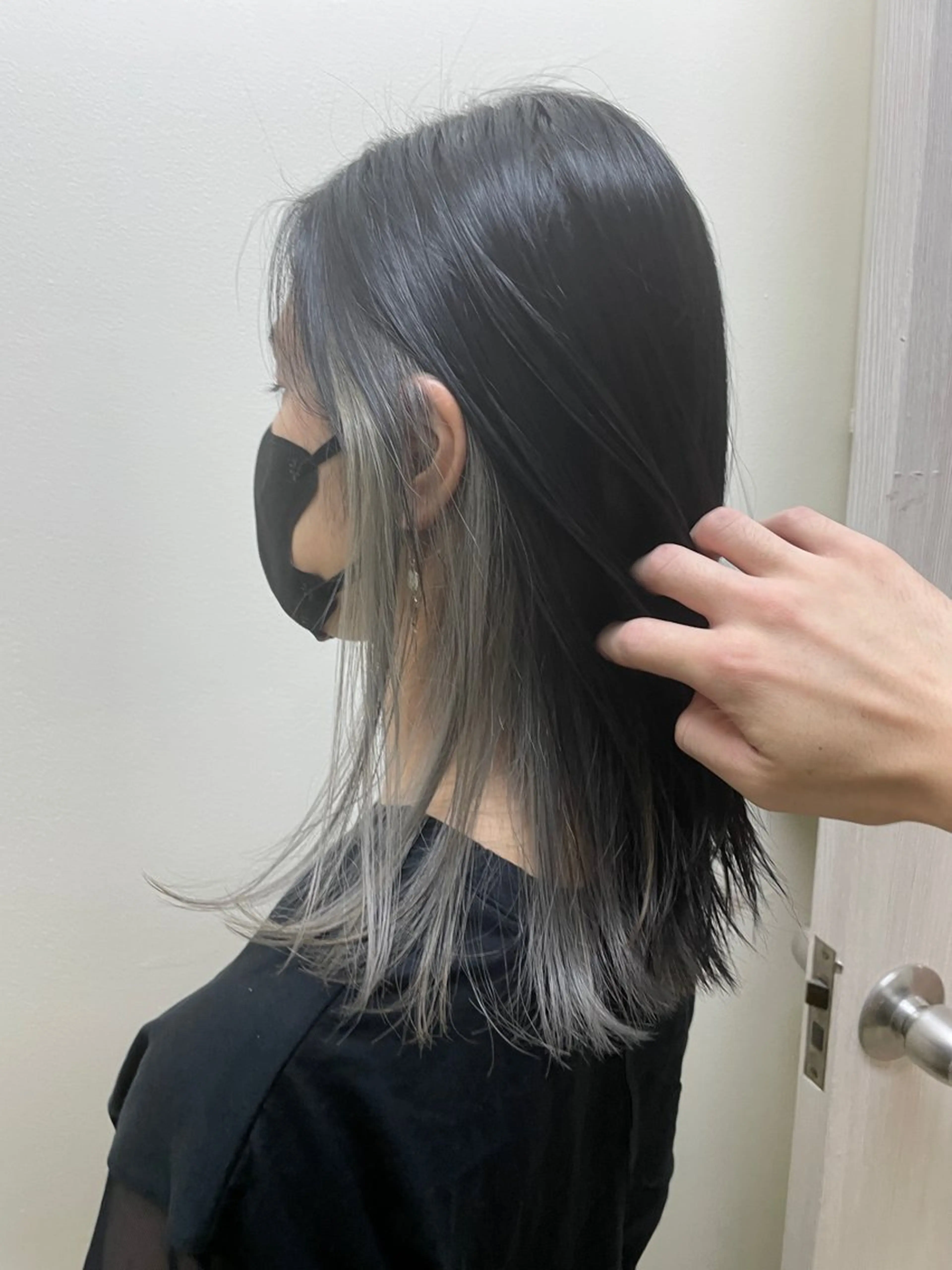 セミロング カラー ブリーチ グレージュ ブリーチカラー特化 /焼田貴明のヘアスタイル