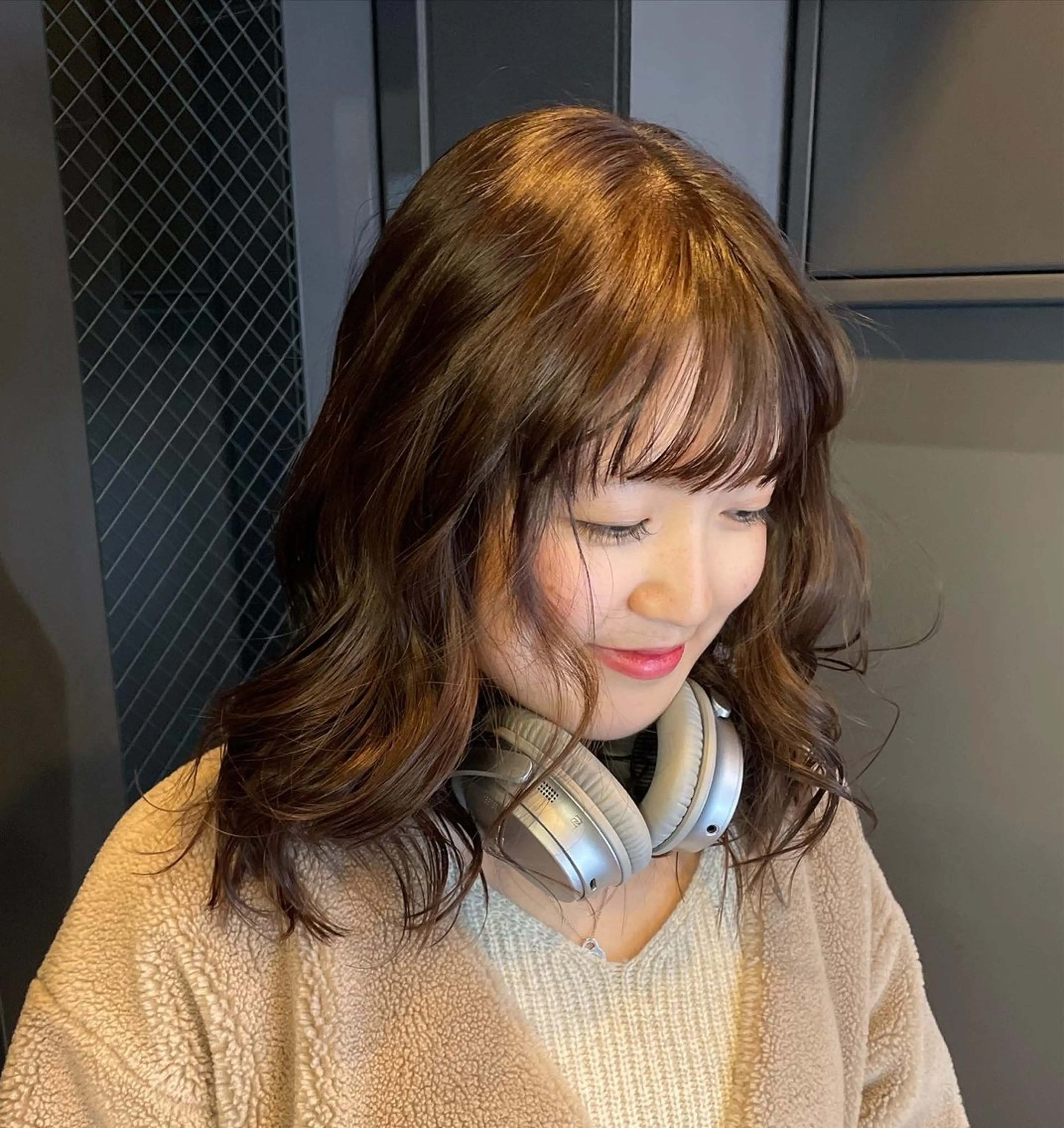 セミロング shoko/ 海外ガール風パーマのヘアスタイル