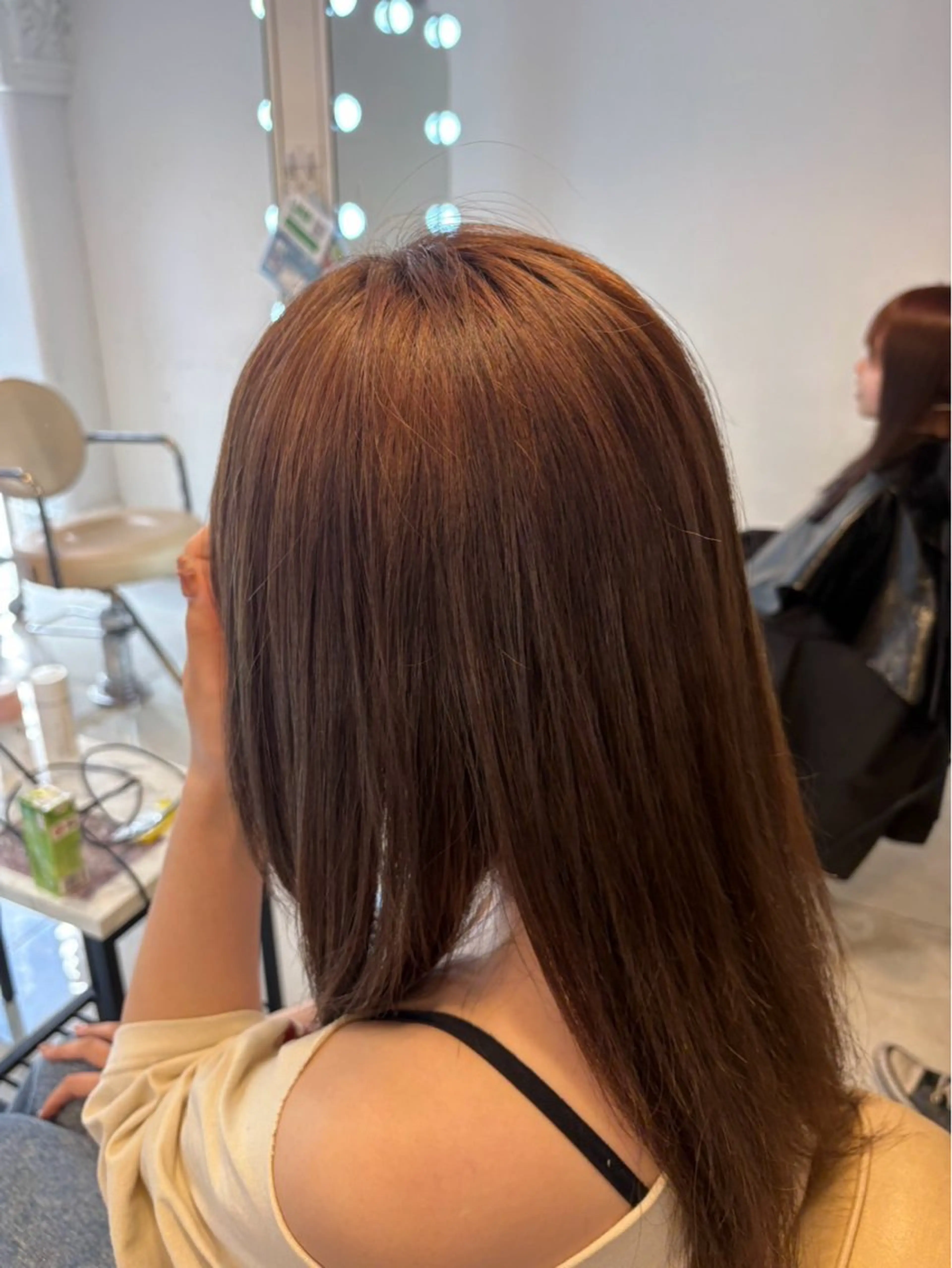 セミロング カラー フクダ レンのヘアスタイル