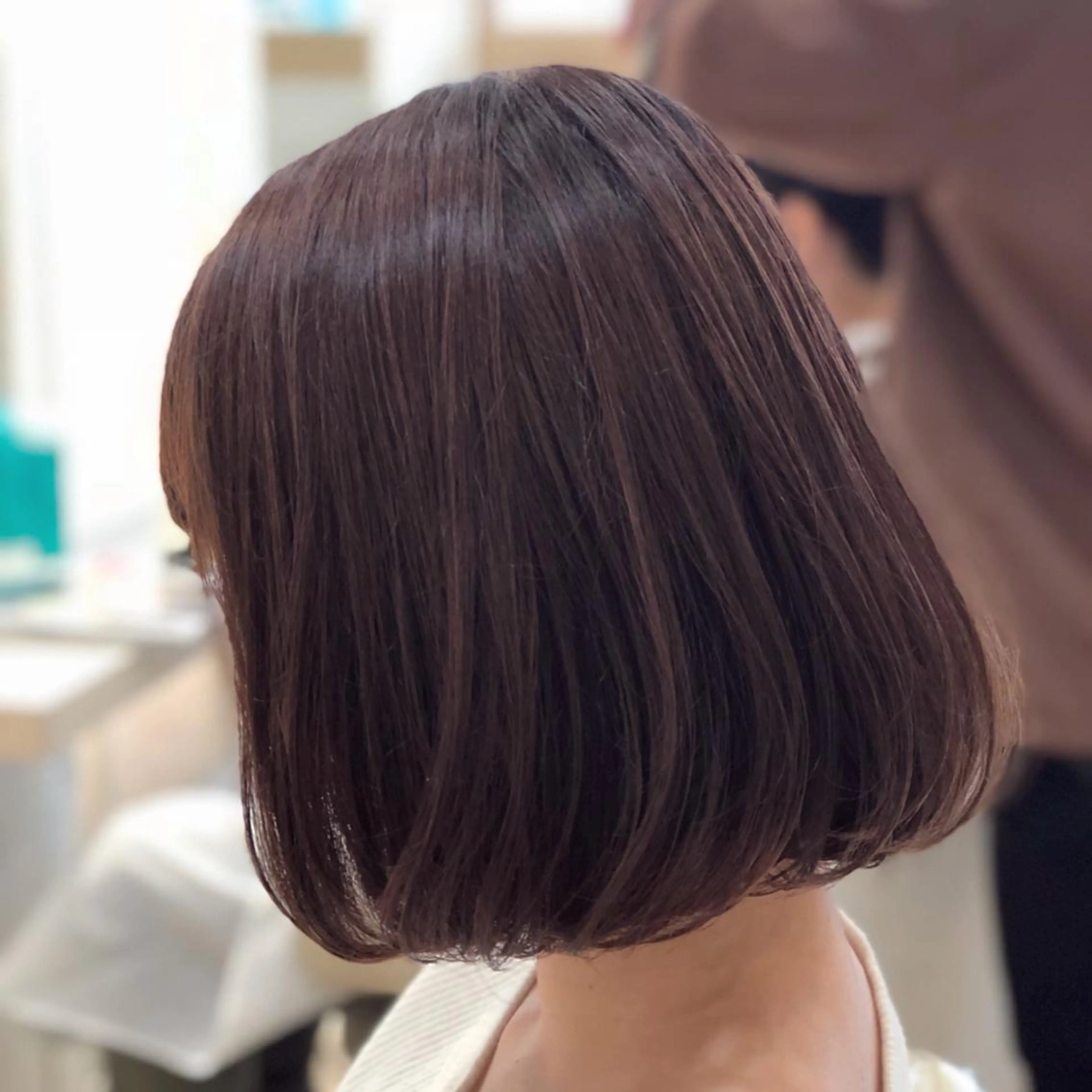 ミディアム カラー ブラウンカラー ハイライトカラー ピンクカラー ピンクブラウン ボブ 須賀 一美のヘアスタイル