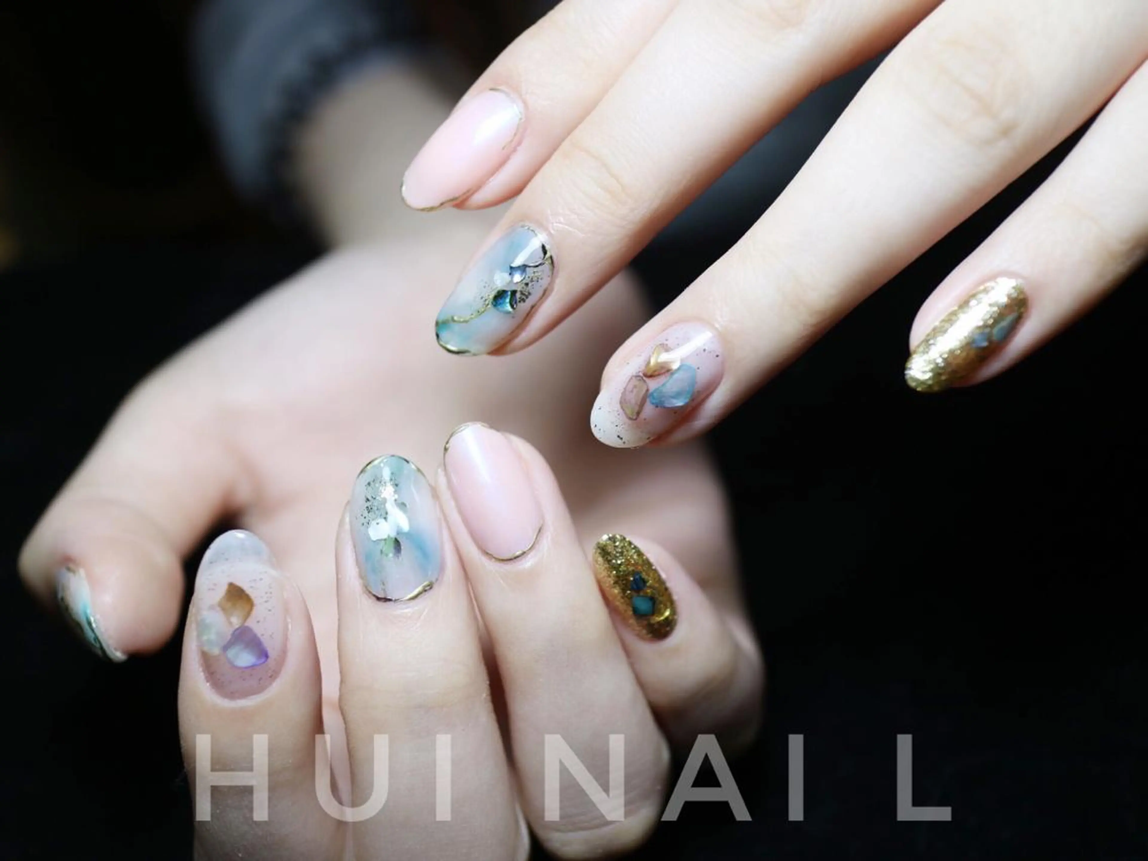 ミディアム めぐみのネイルサロン スタッフ練習のネイルデザイン