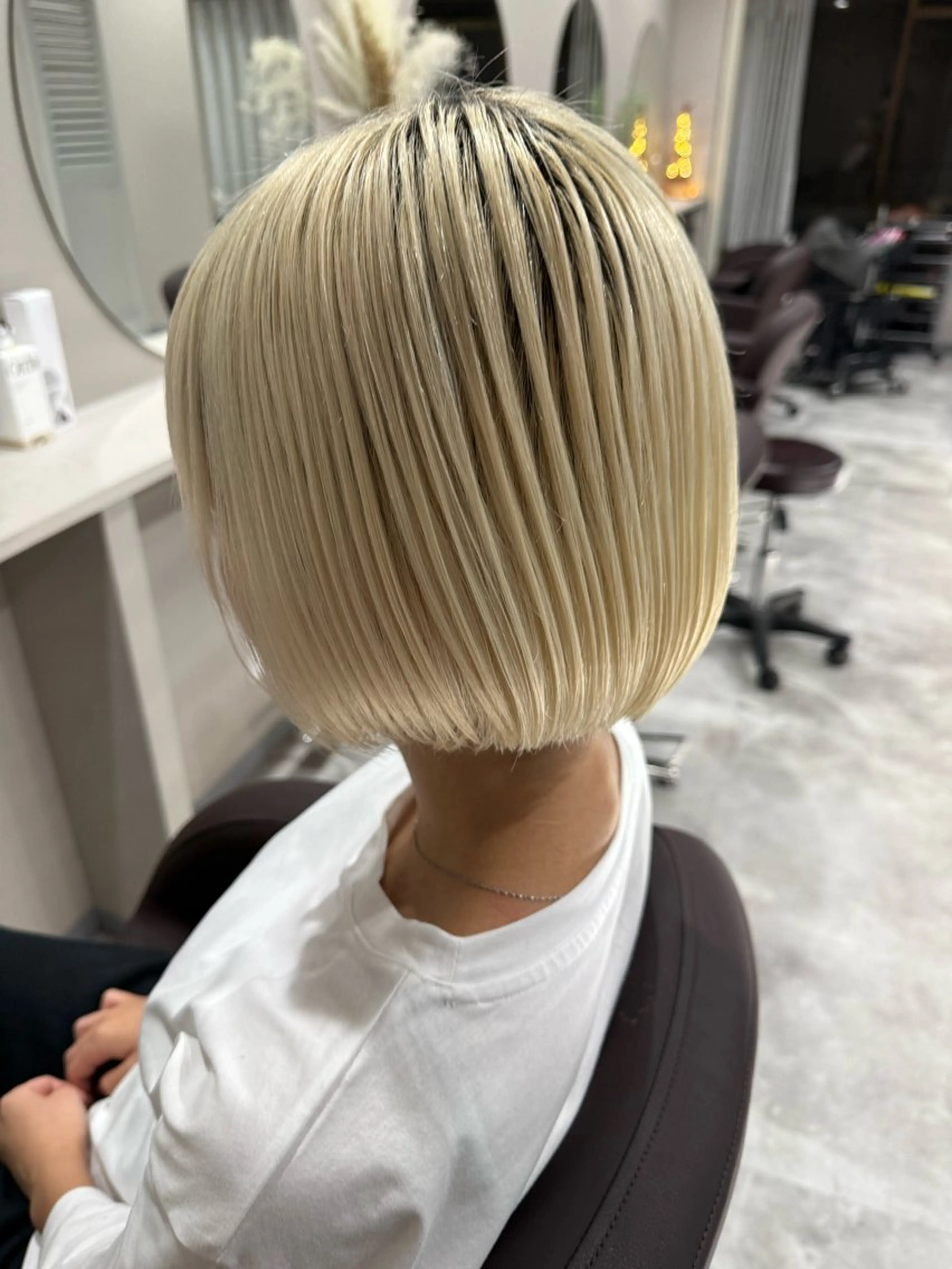カラー ブロンド ホワイトブロンド ヘアカラー カレン mimiiyのヘアスタイル