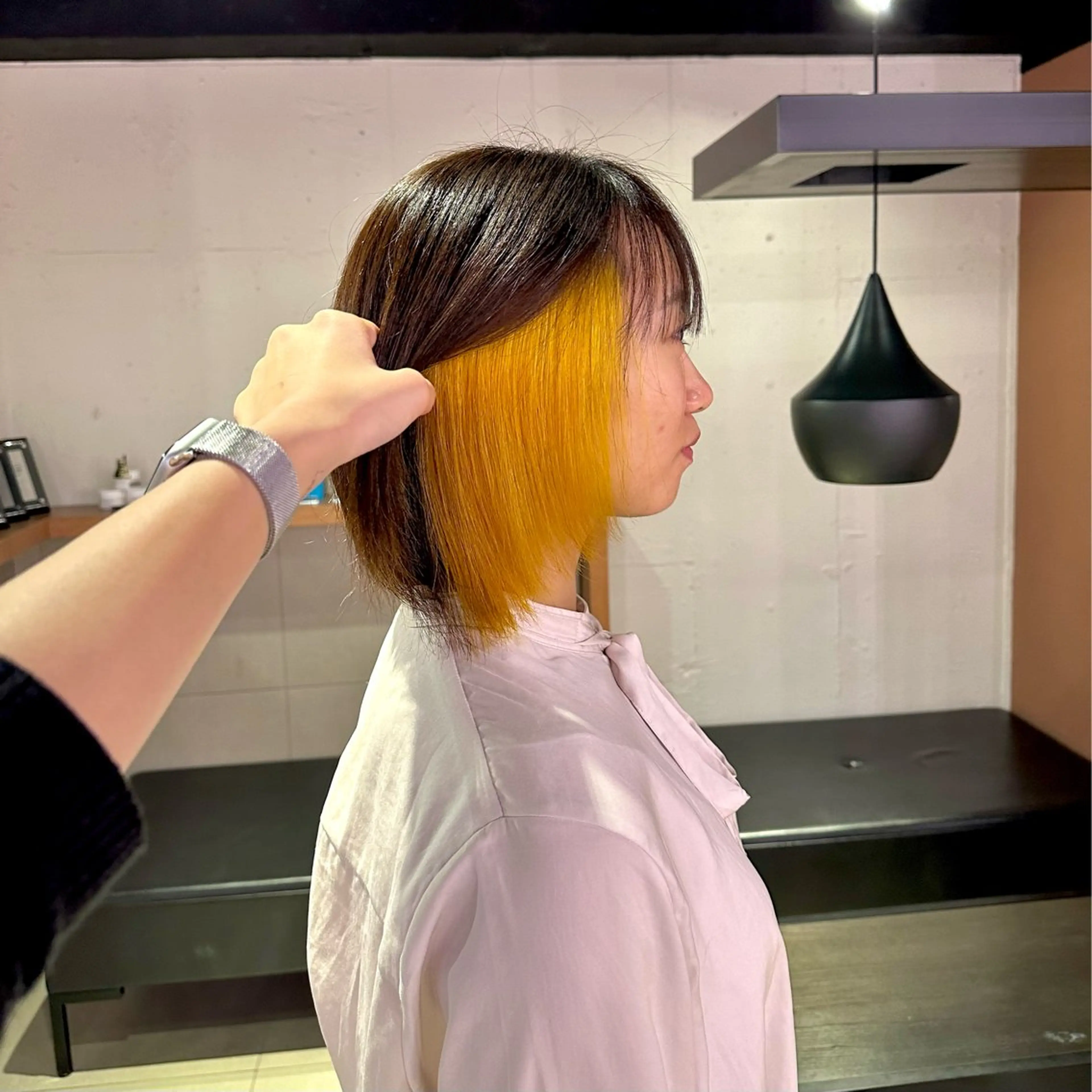 ショート カラー 🐺ウルフオタク🐺 ハイトーン/moeのヘアスタイル