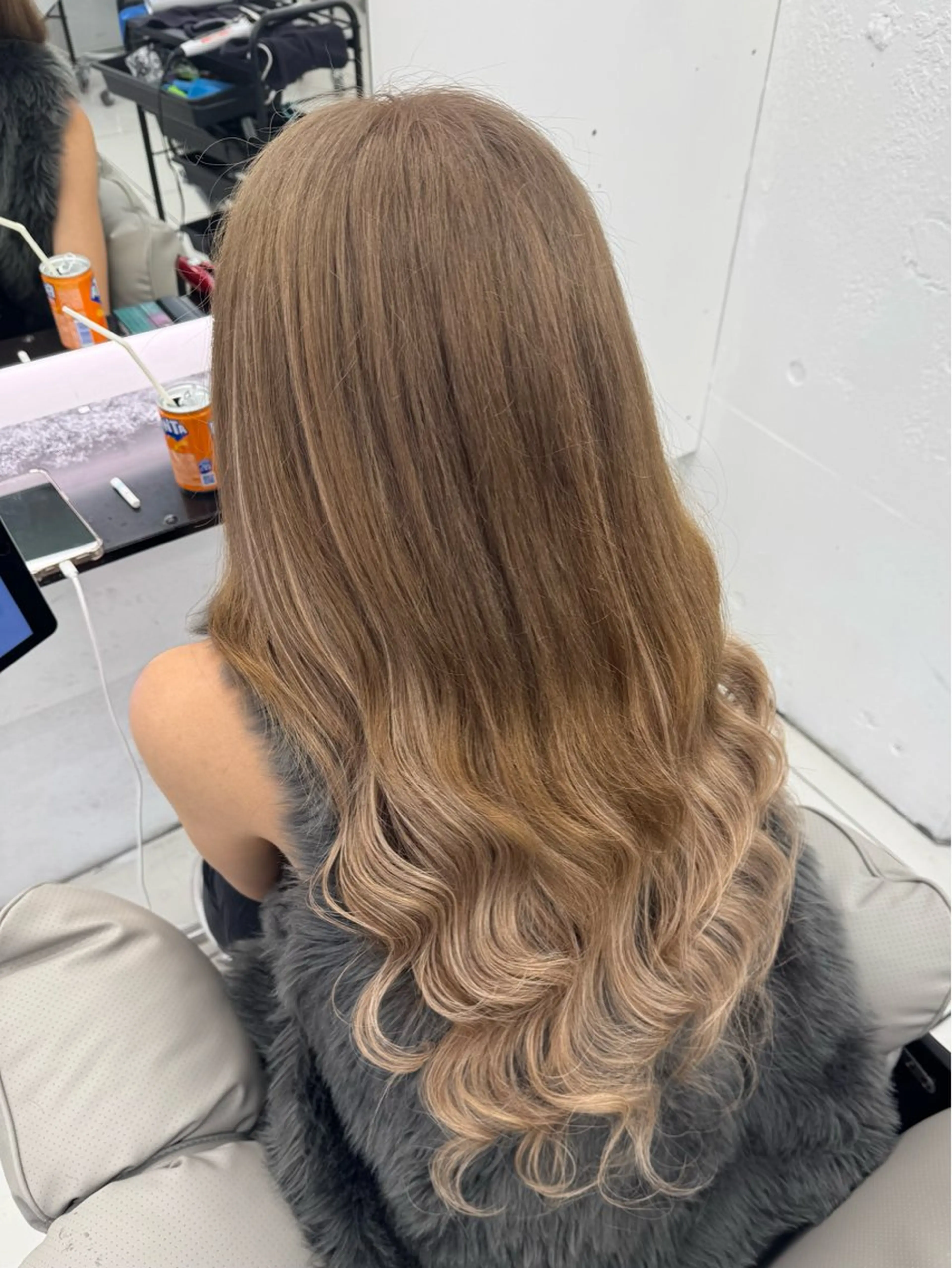 ロング ヘアカラー Nene /Roverのヘアスタイル