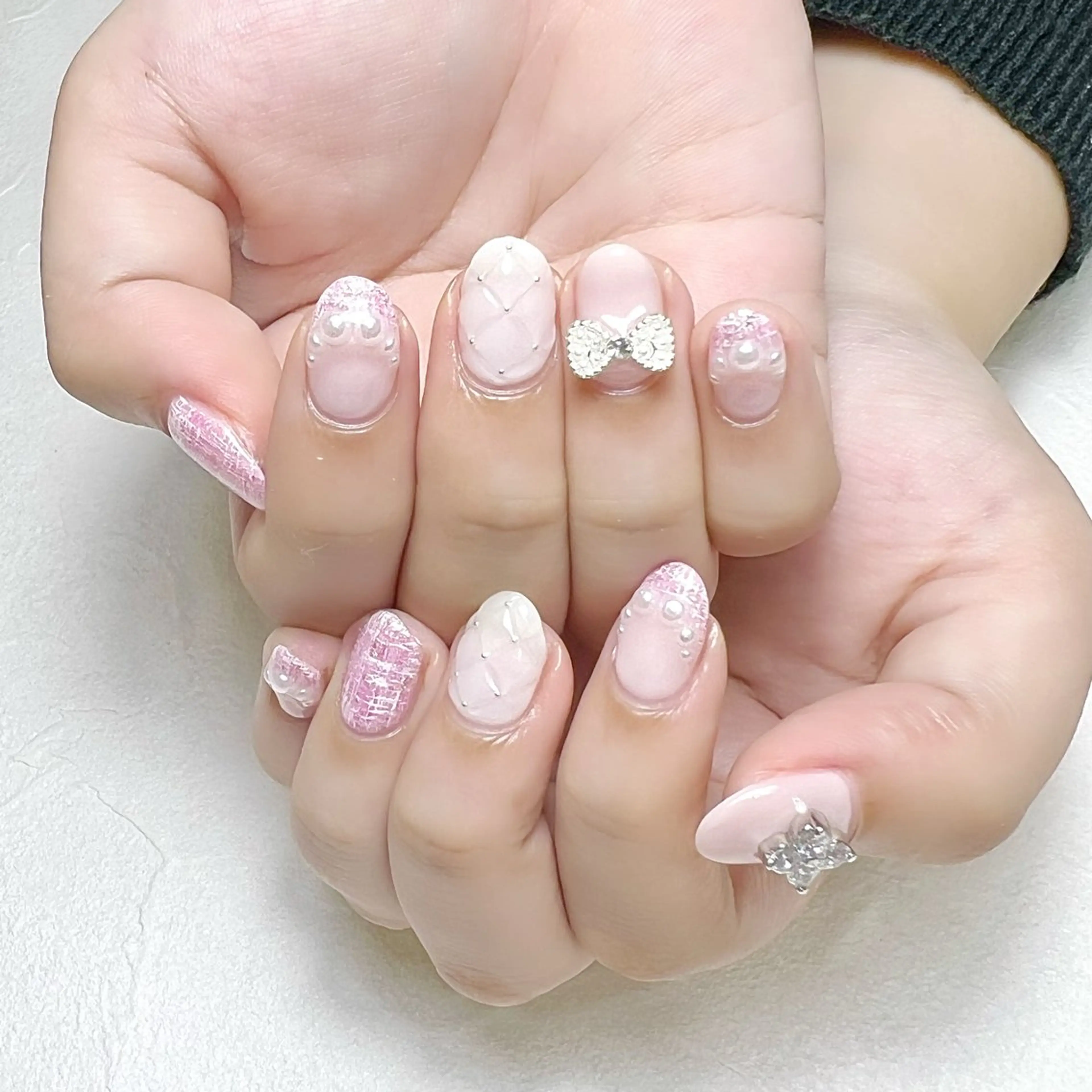 ネイル ガーリー キラキラネイル 韓国ネイル ピンク ツイードネイル rouse nail RISATOのネイルデザイン